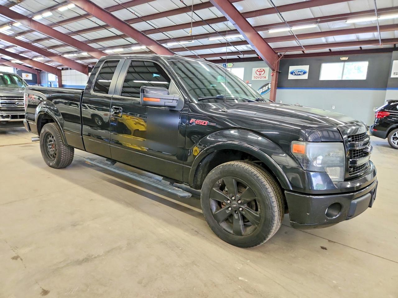 2013 Ford F150 Super Cab Black vin: 1FTFX1CF8DFA50966