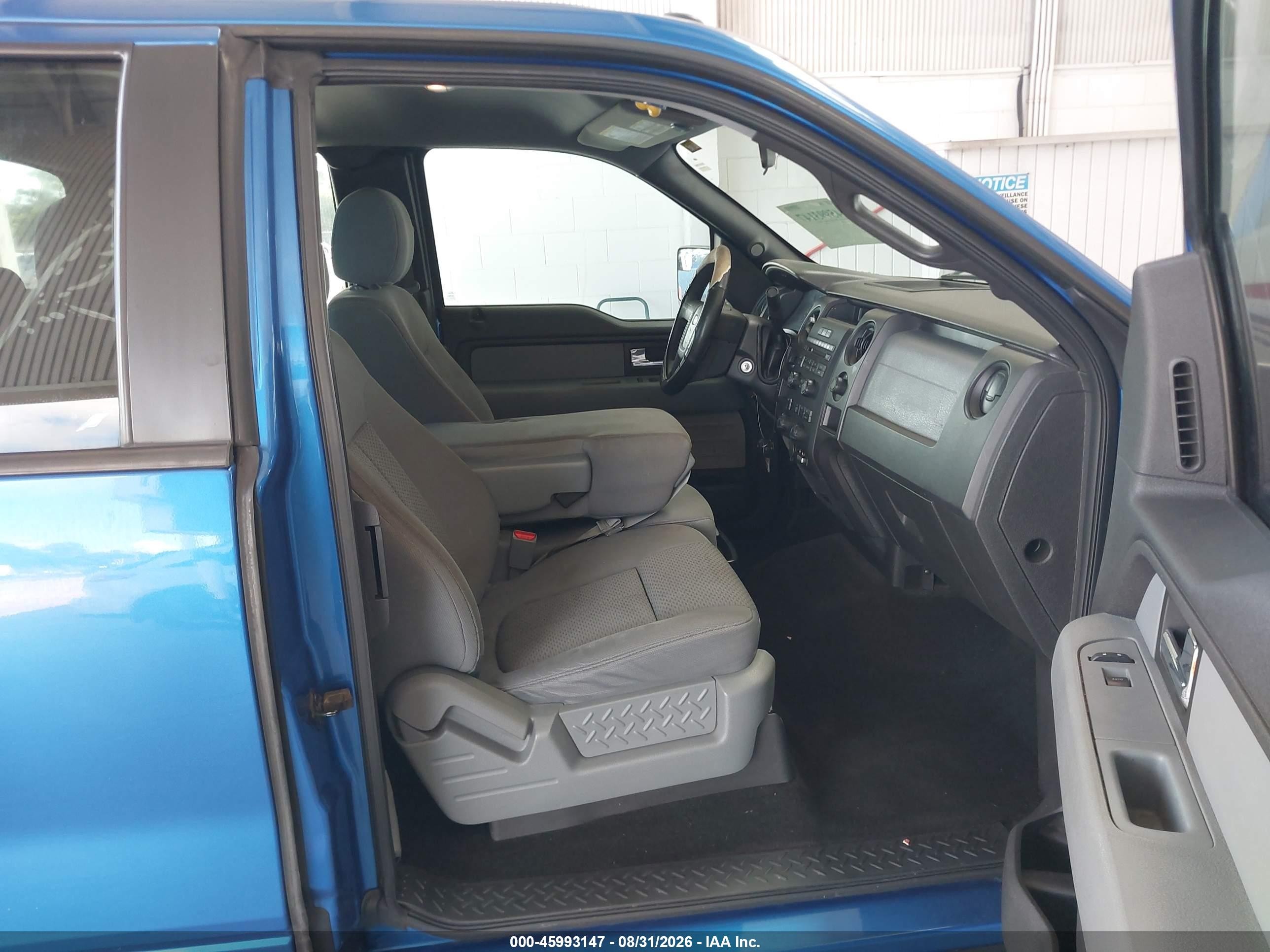 2013 Ford F-150 Stx Blue vin: 1FTFX1CF8DFC77154