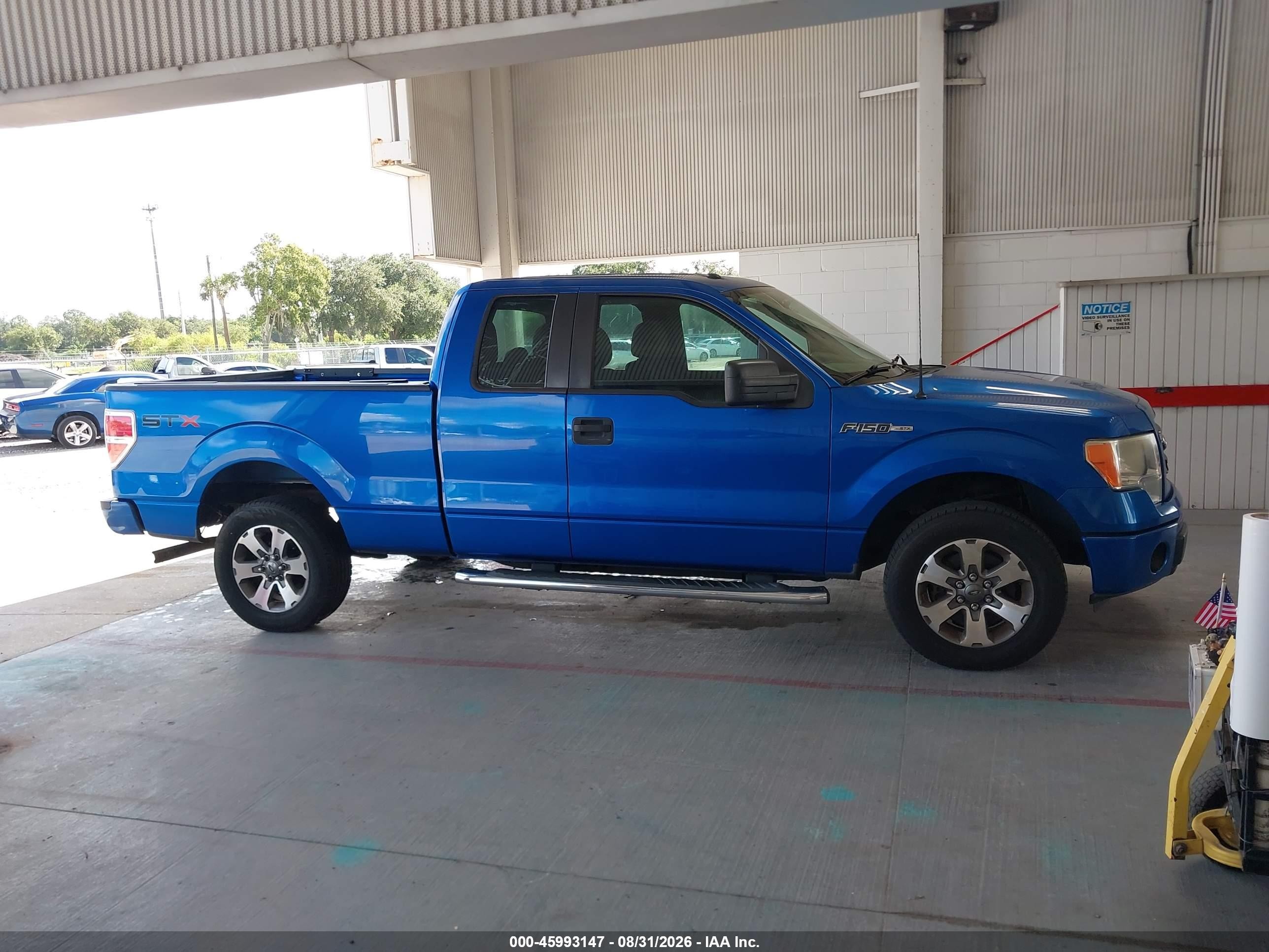 2013 Ford F-150 Stx Blue vin: 1FTFX1CF8DFC77154