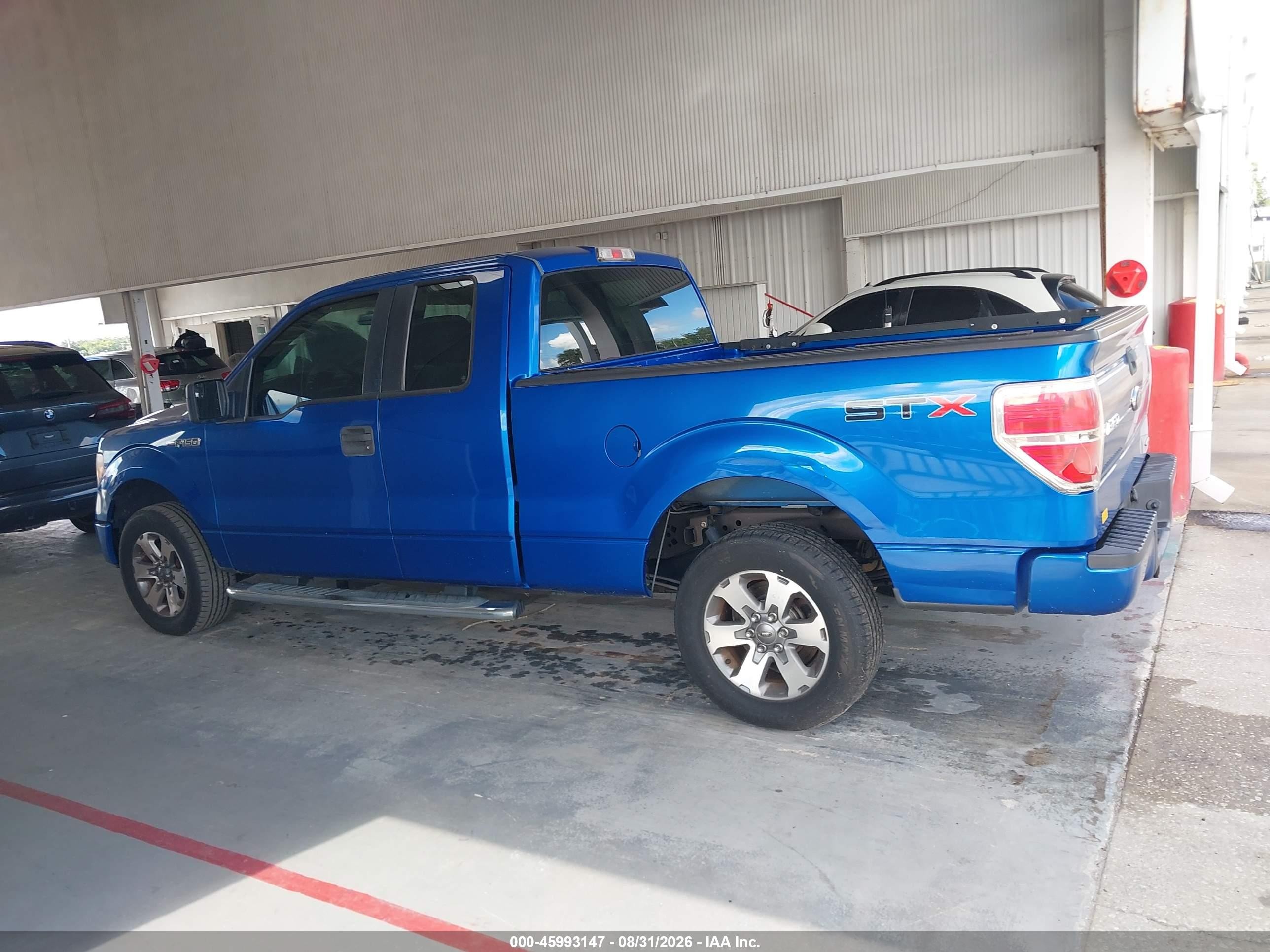 2013 Ford F-150 Stx Blue vin: 1FTFX1CF8DFC77154