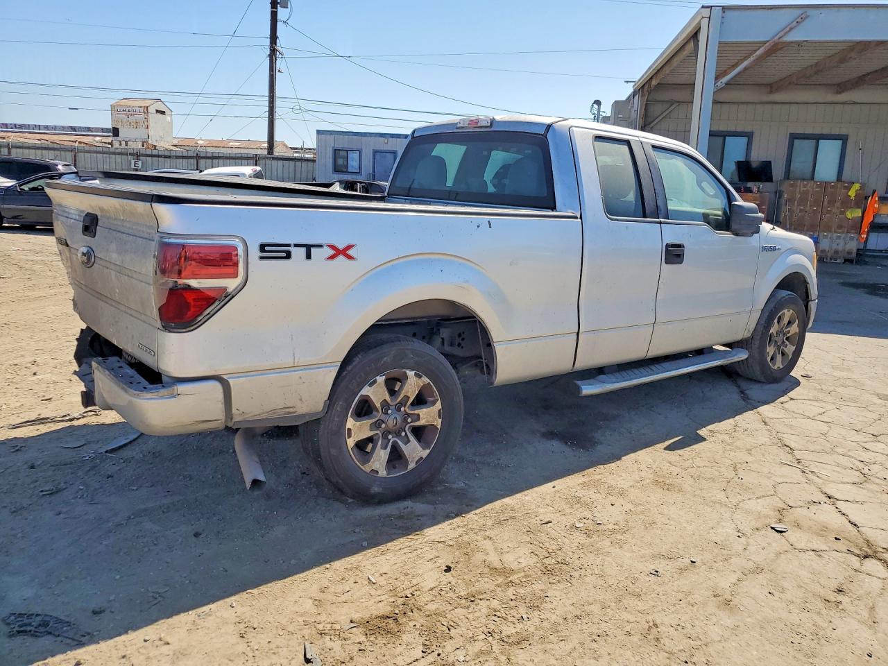 2013 Ford F150 Super Cab Silver vin: 1FTFX1CF8DFD34131