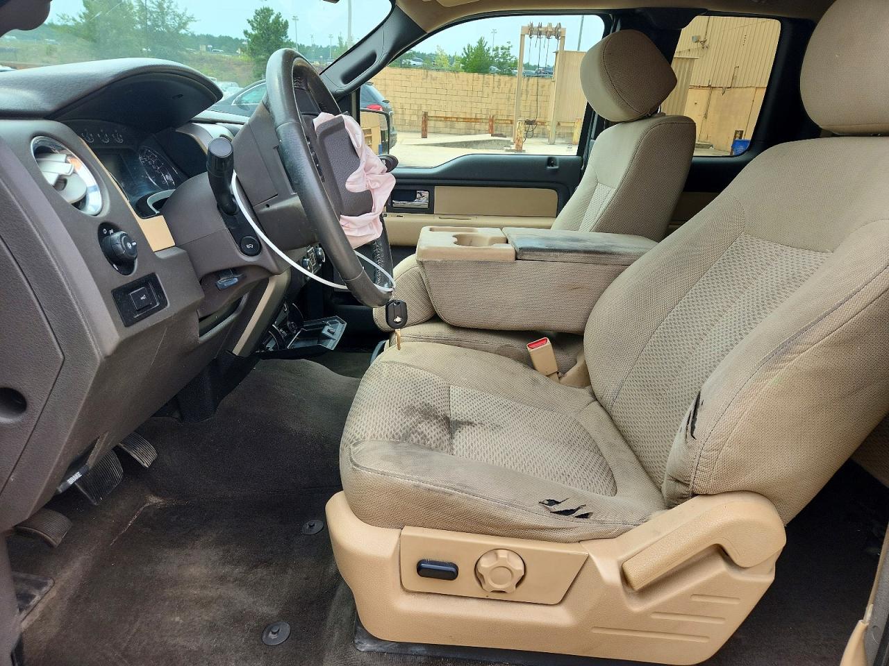 2013 Ford F150 Super Cab Gold vin: 1FTFX1CF8DKG04742