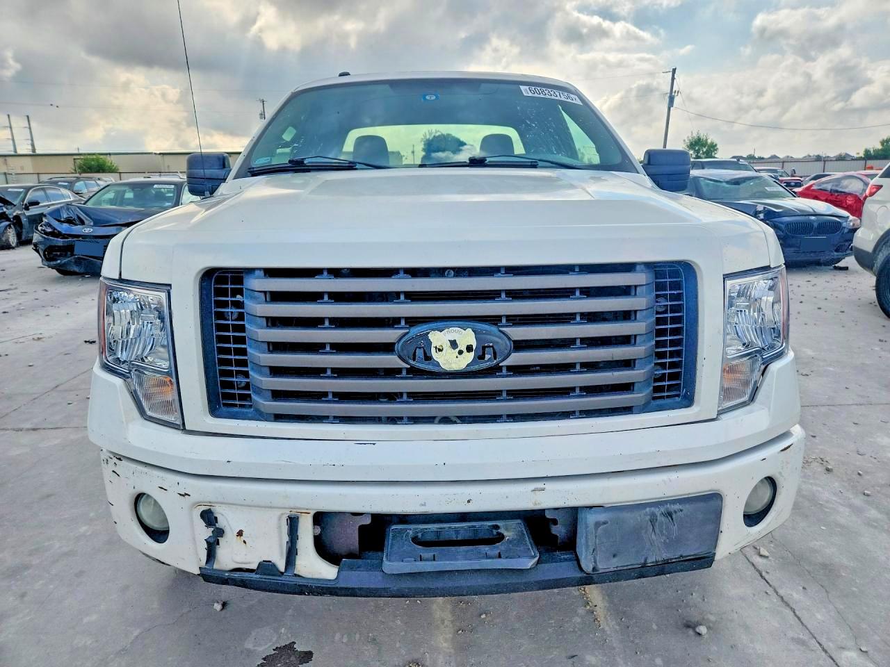 2014 Ford F150 Super Cab White vin: 1FTFX1CF8EKD45171