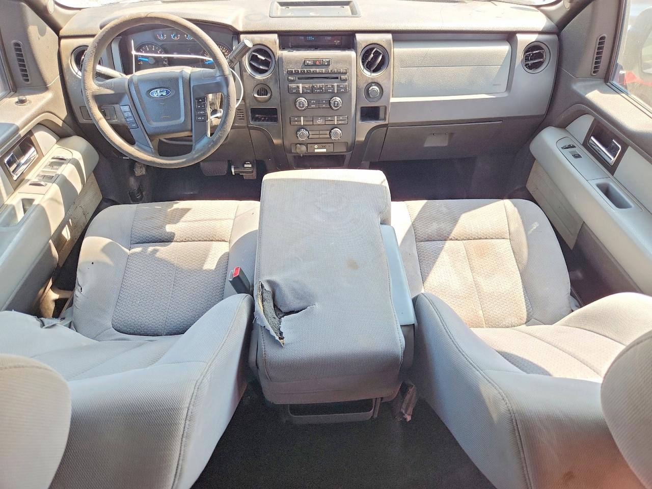 2014 Ford F150 Super Cab White vin: 1FTFX1CF8EKD45171