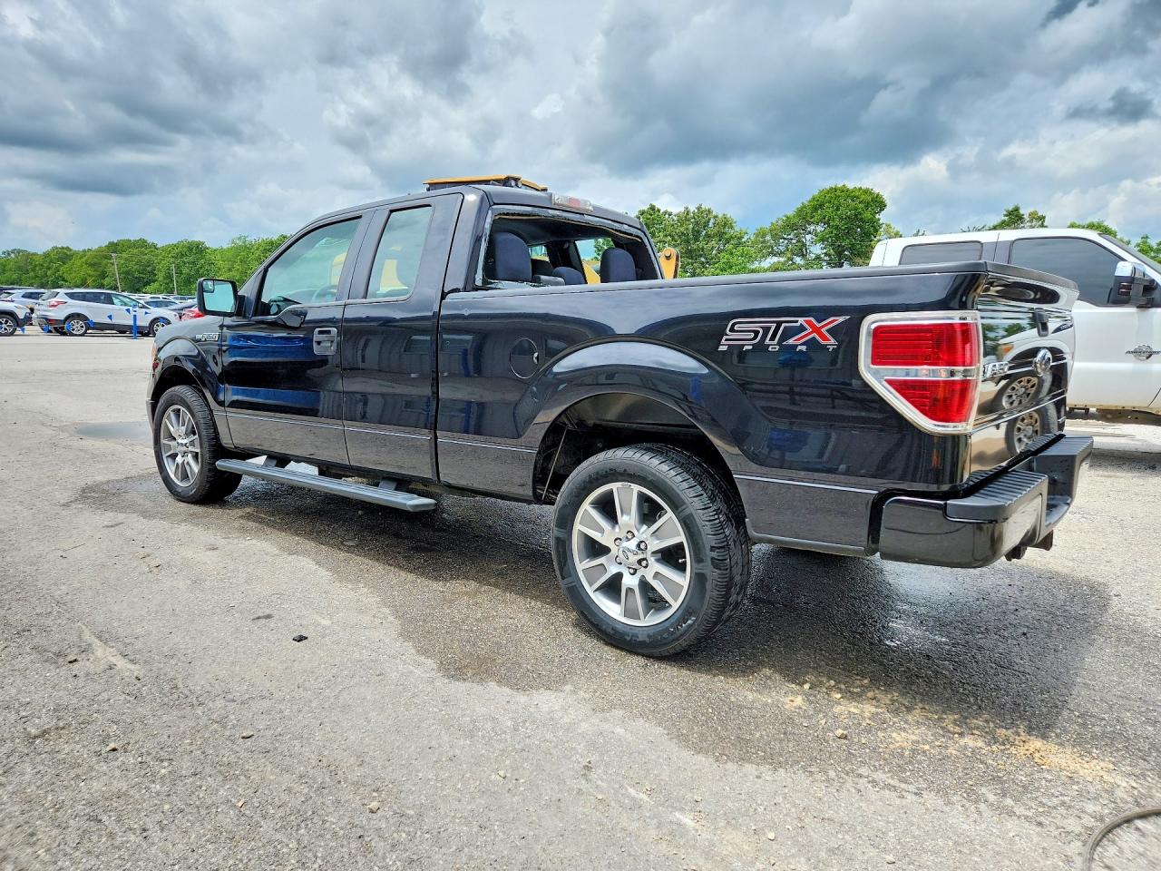 2014 Ford F150 Super Cab Black vin: 1FTFX1CF8EKE42421