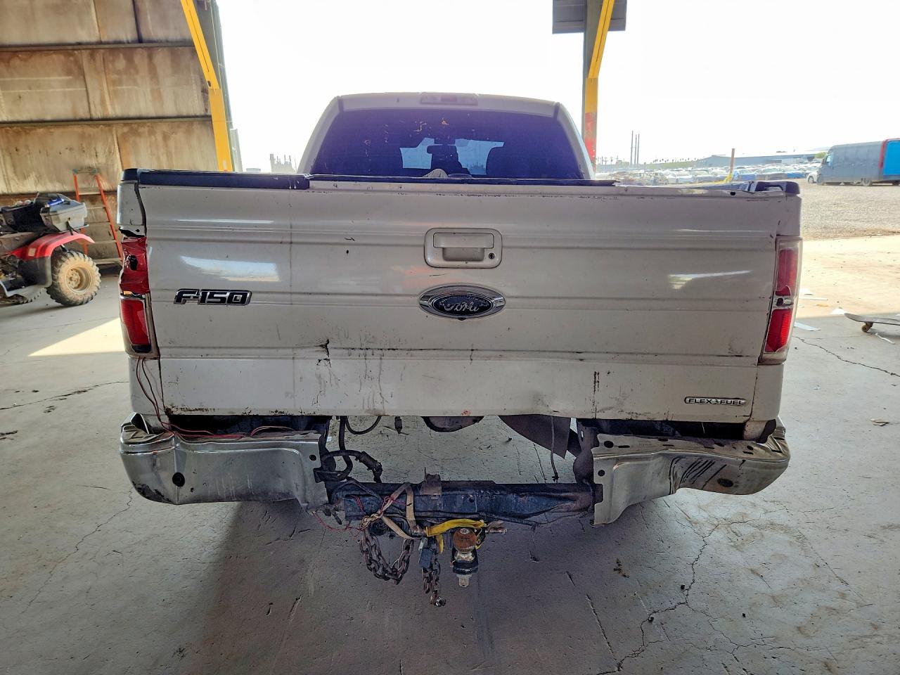2014 Ford F150 Super Cab White vin: 1FTFX1CF8EKG33806