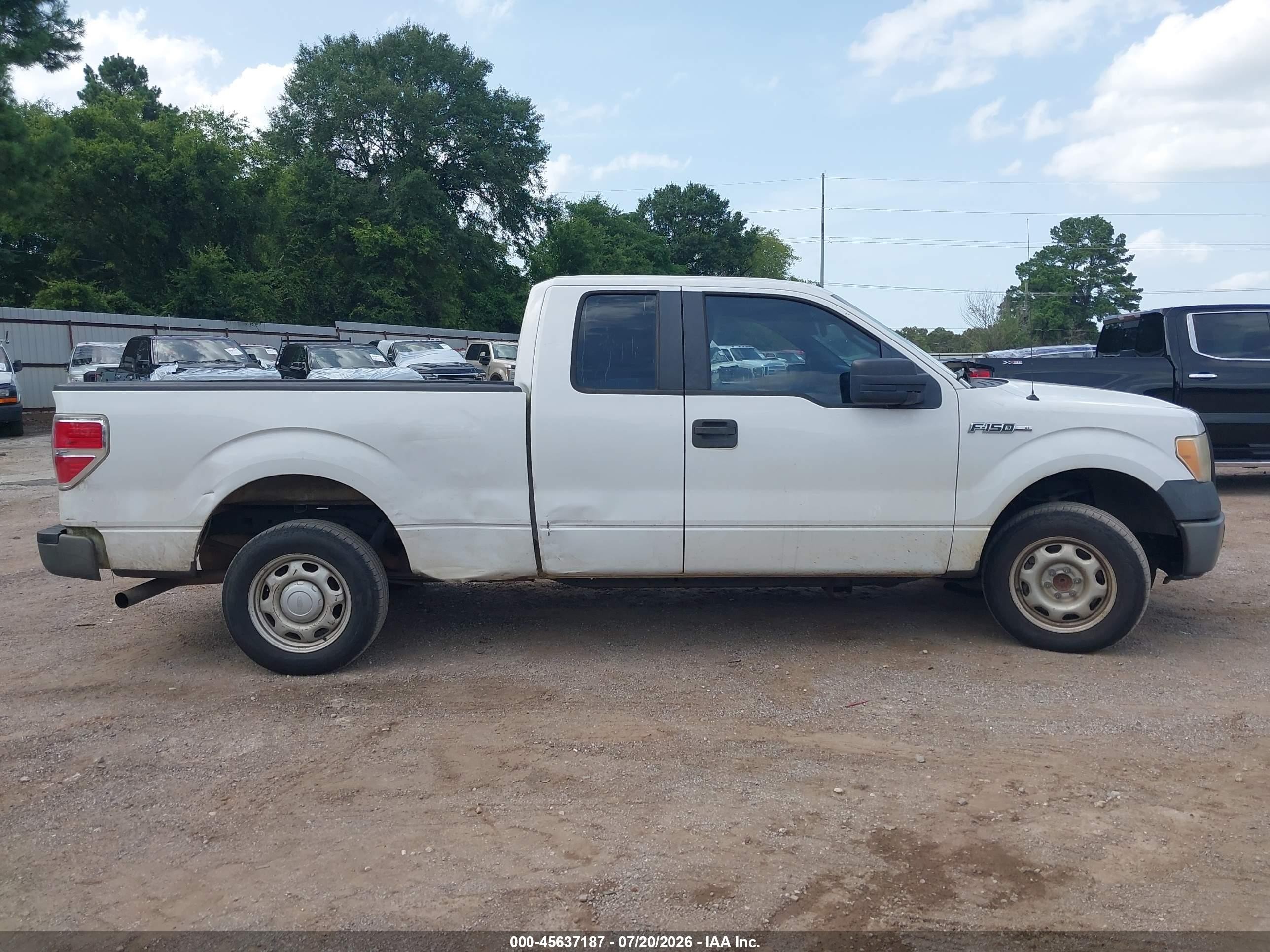 2011 Ford F-150 Xl White vin: 1FTFX1CF9BFB04093