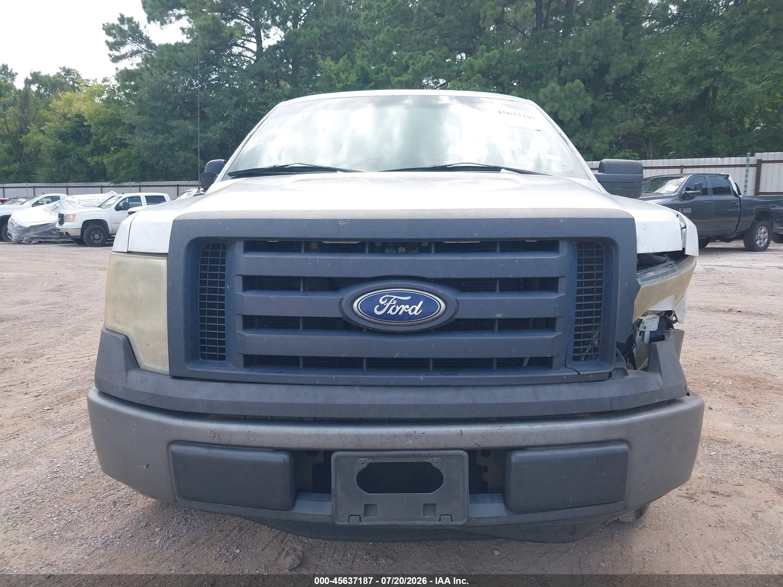 2011 Ford F-150 Xl White vin: 1FTFX1CF9BFB04093