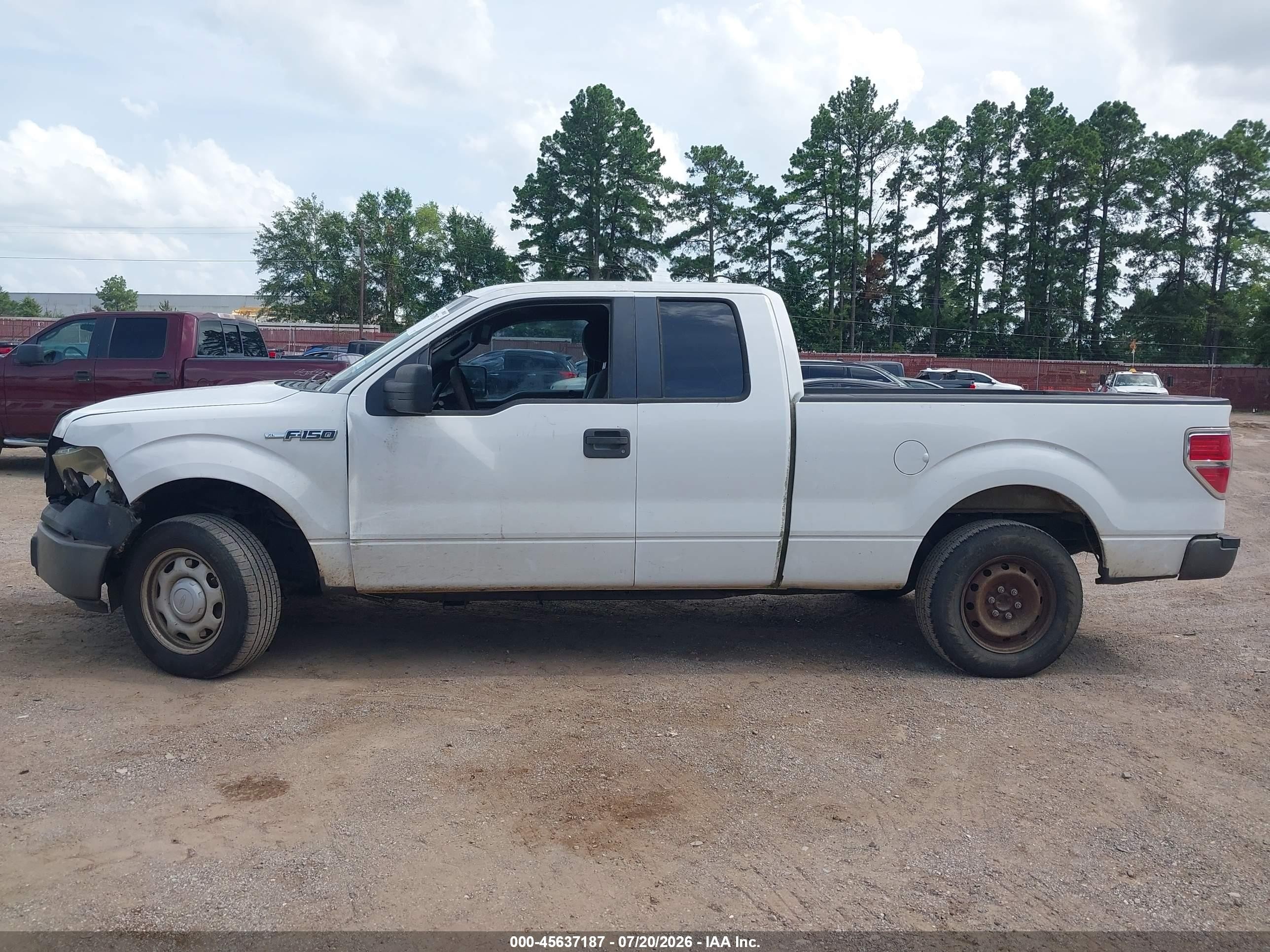 2011 Ford F-150 Xl White vin: 1FTFX1CF9BFB04093
