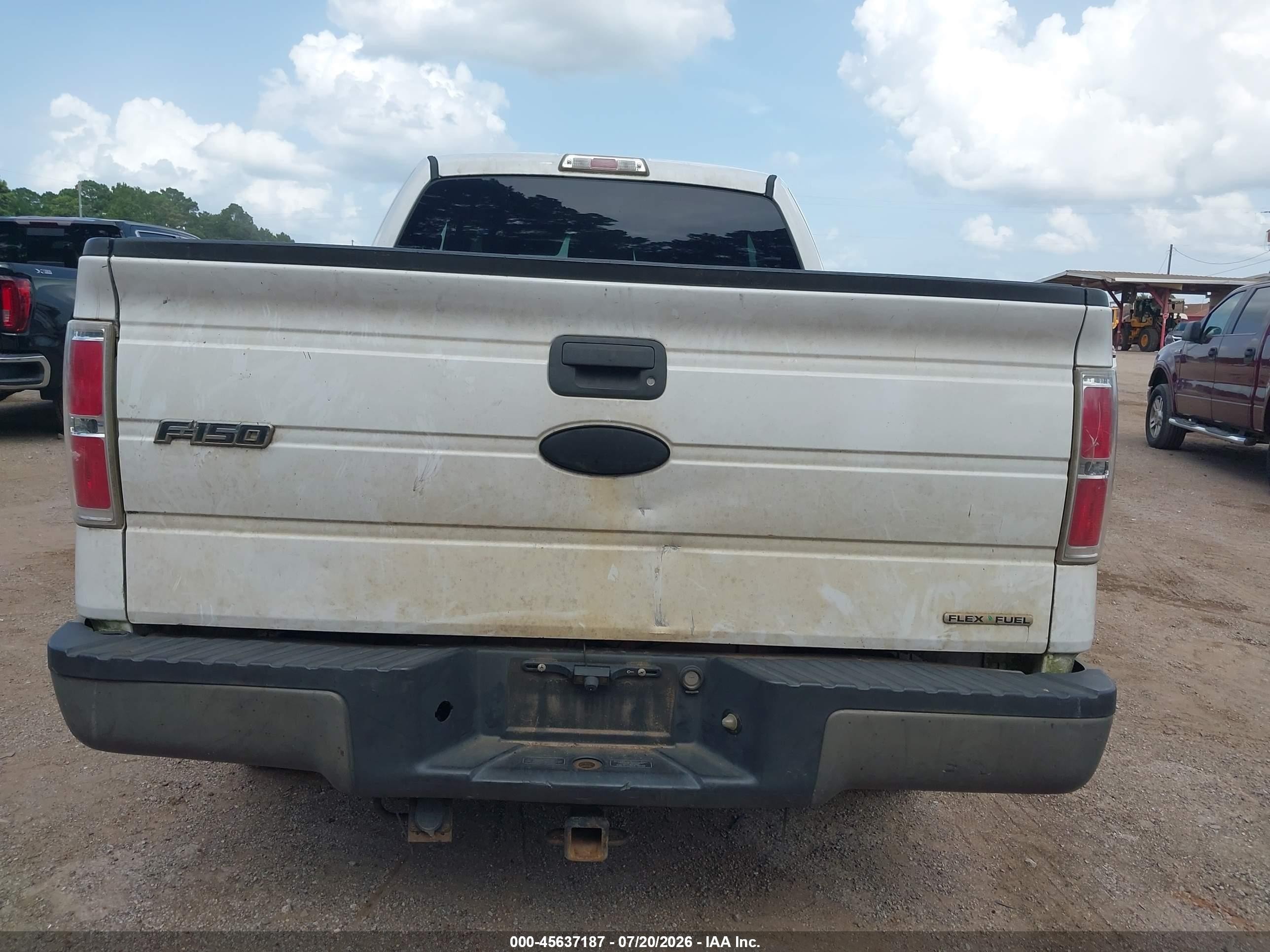 2011 Ford F-150 Xl White vin: 1FTFX1CF9BFB04093