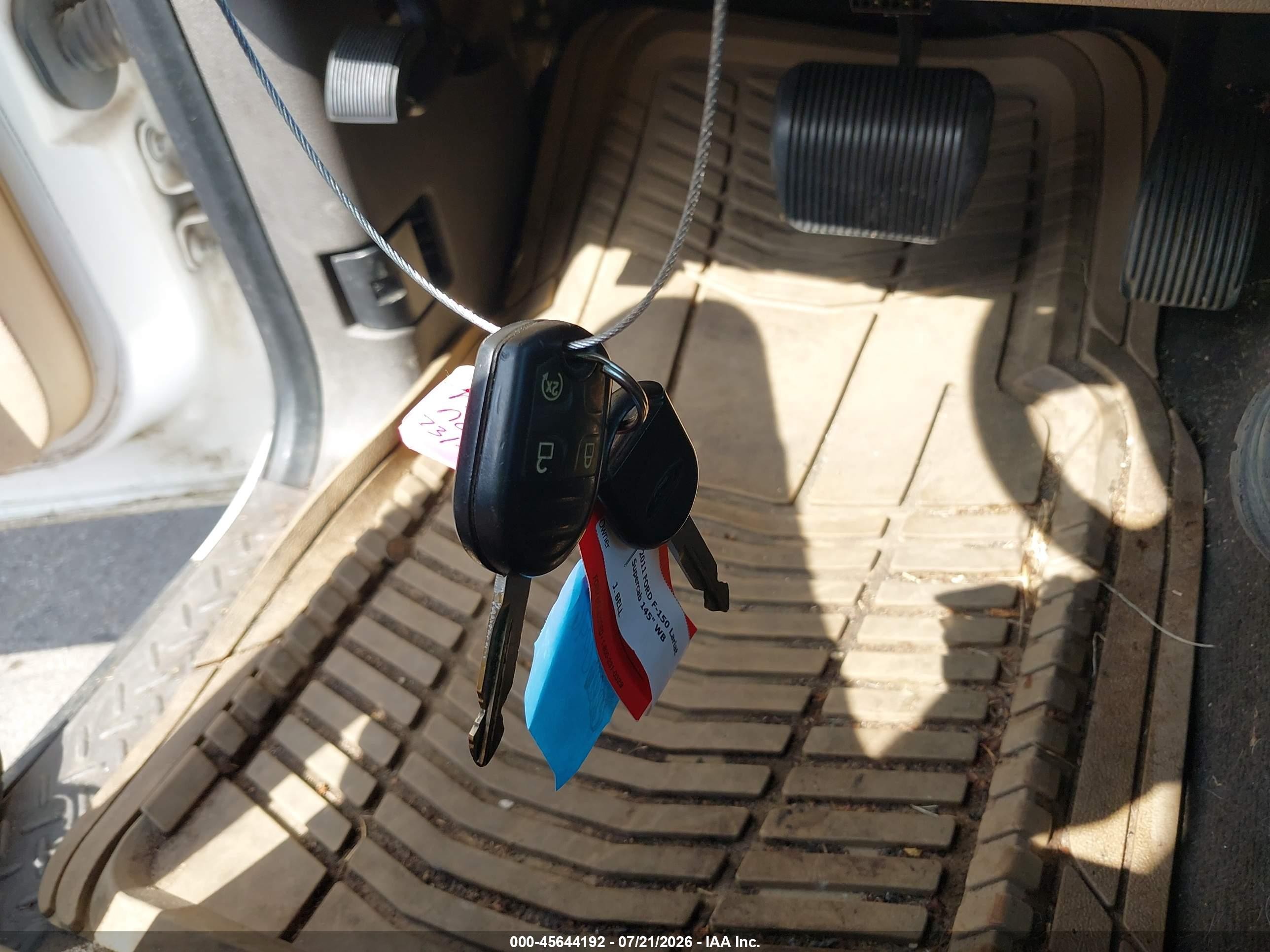 2011 Ford F-150 Lariat Белый vin: 1FTFX1CF9BFC66354