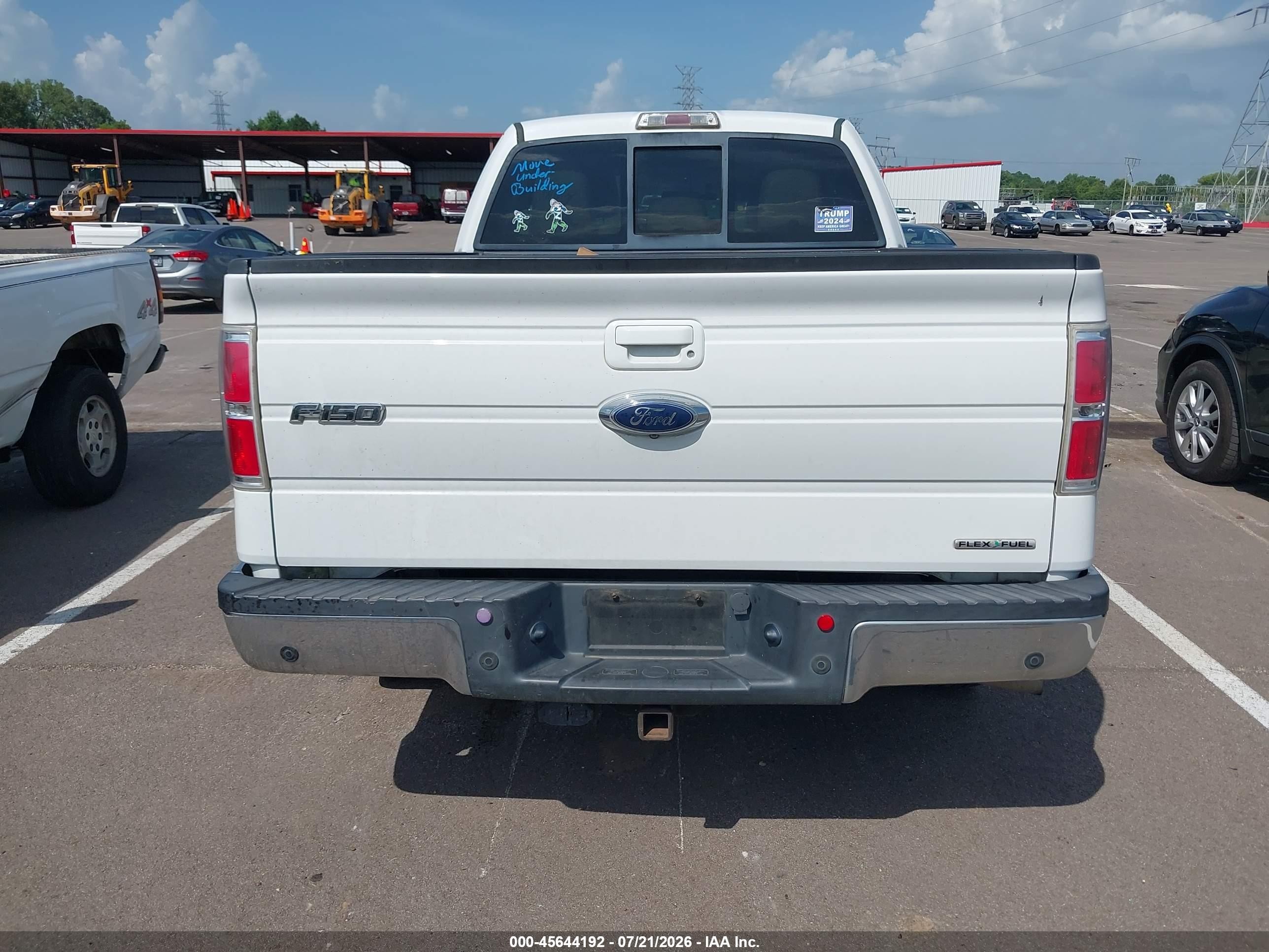 2011 Ford F-150 Lariat Белый vin: 1FTFX1CF9BFC66354