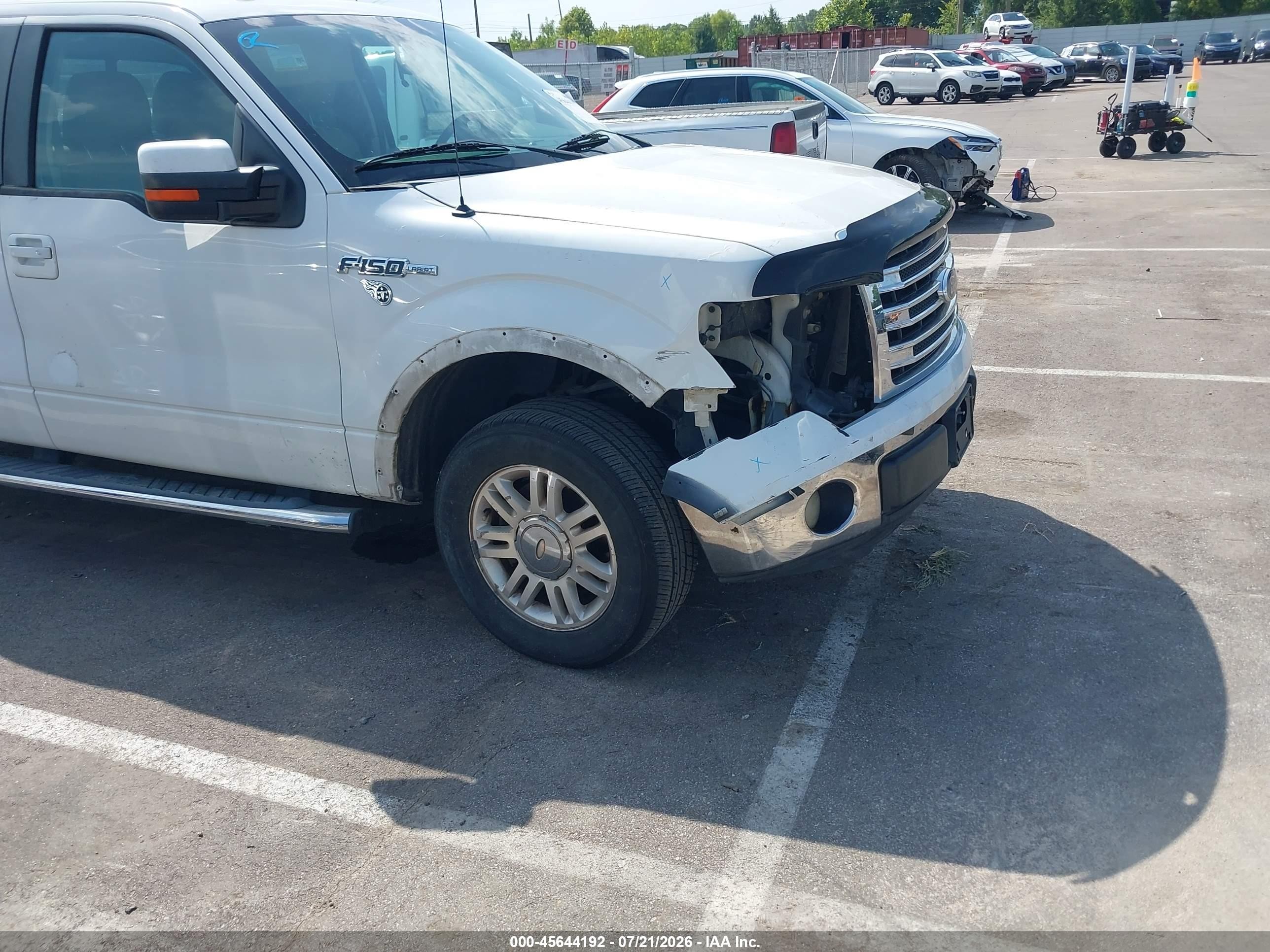 2011 Ford F-150 Lariat Белый vin: 1FTFX1CF9BFC66354