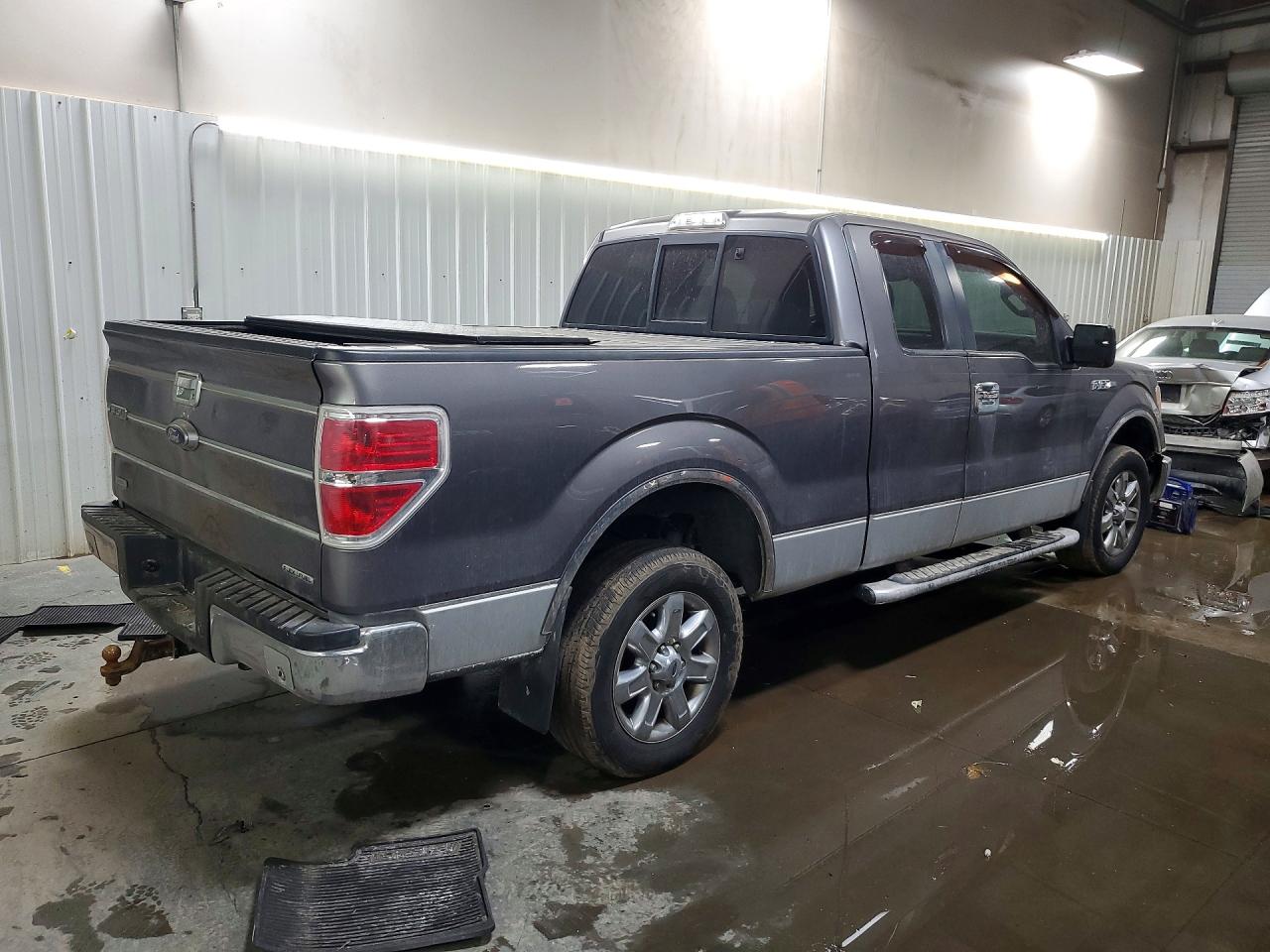 2013 Ford F150 Super Cab Gray vin: 1FTFX1CF9DFA77965