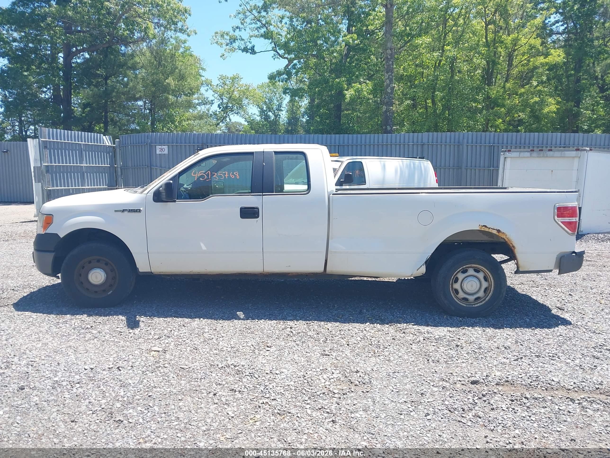 2013 Ford F-150 Xl White vin: 1FTFX1CF9DKF15441