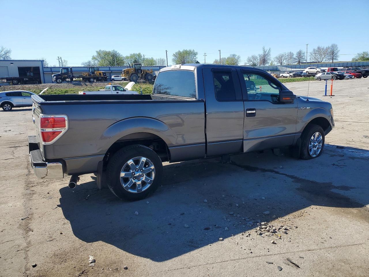 2014 Ford F150 Super Cab Gray vin: 1FTFX1CF9EFA84318