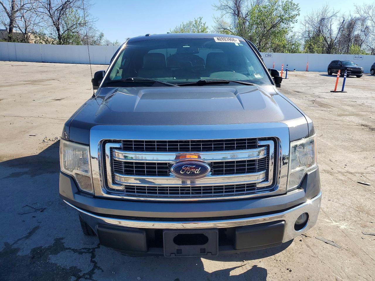 2014 Ford F150 Super Cab Gray vin: 1FTFX1CF9EFA84318