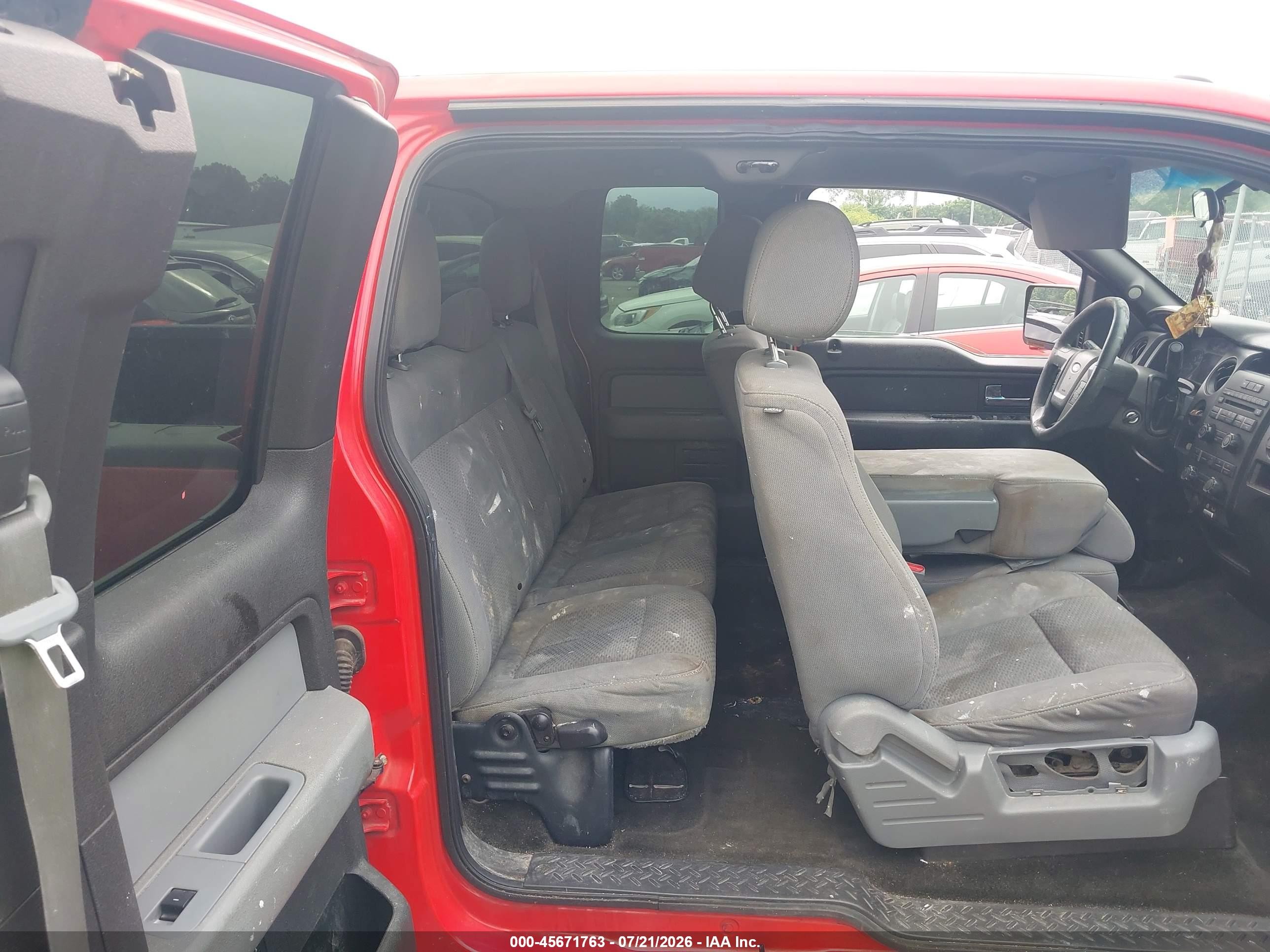 2014 Ford F-150 Stx Red vin: 1FTFX1CF9EFB57817