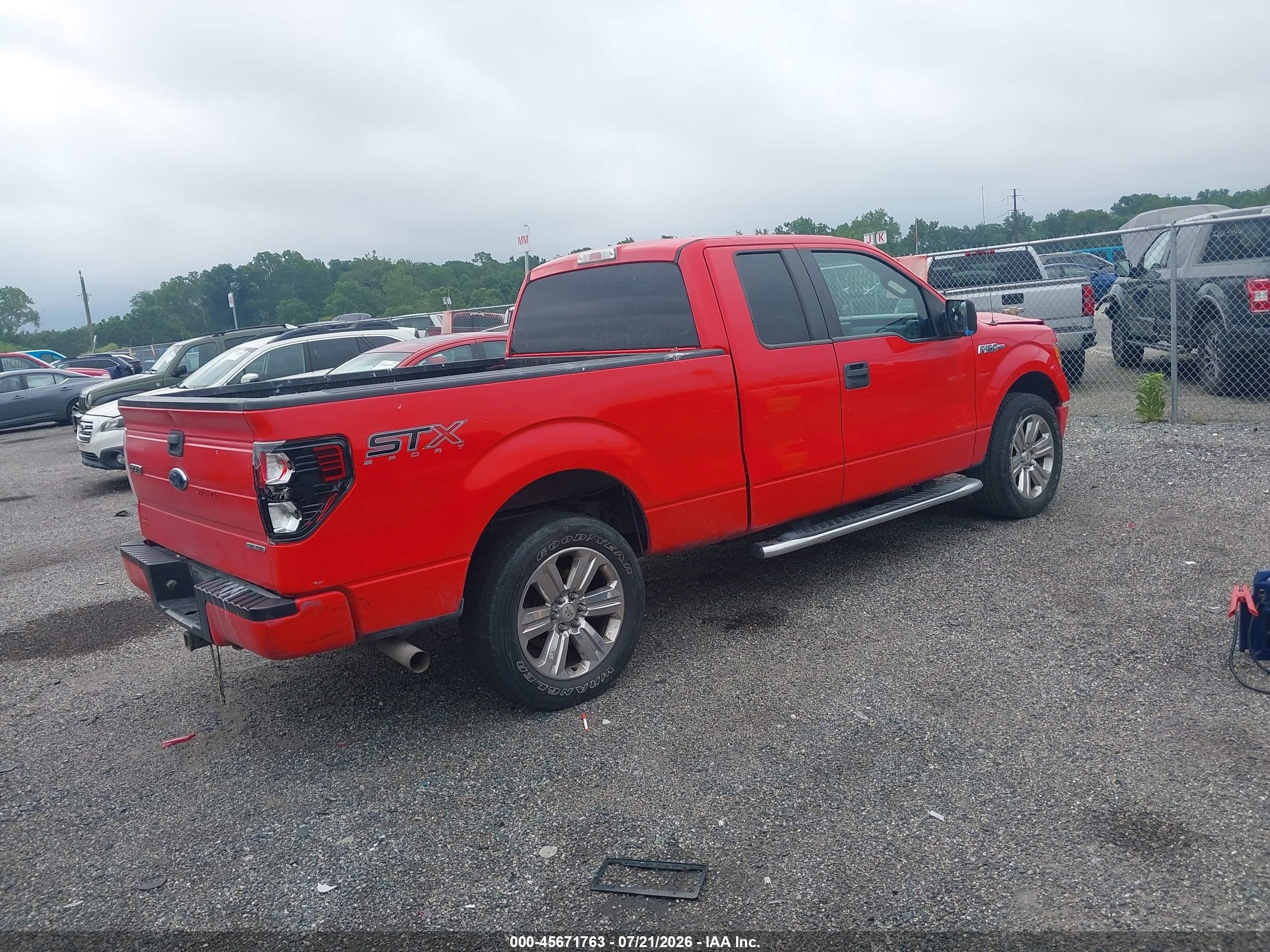 2014 Ford F-150 Stx Red vin: 1FTFX1CF9EFB57817