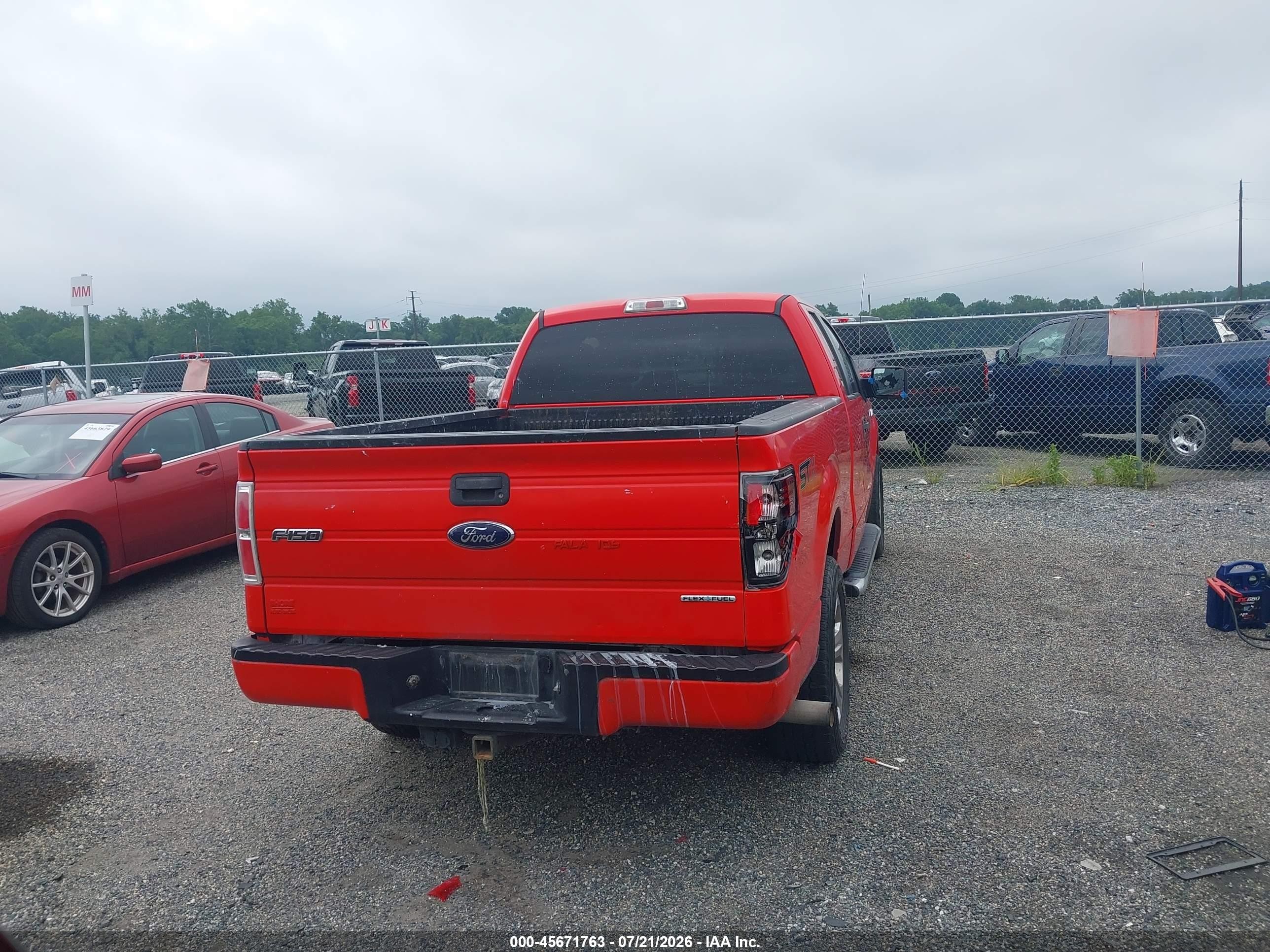 2014 Ford F-150 Stx Red vin: 1FTFX1CF9EFB57817