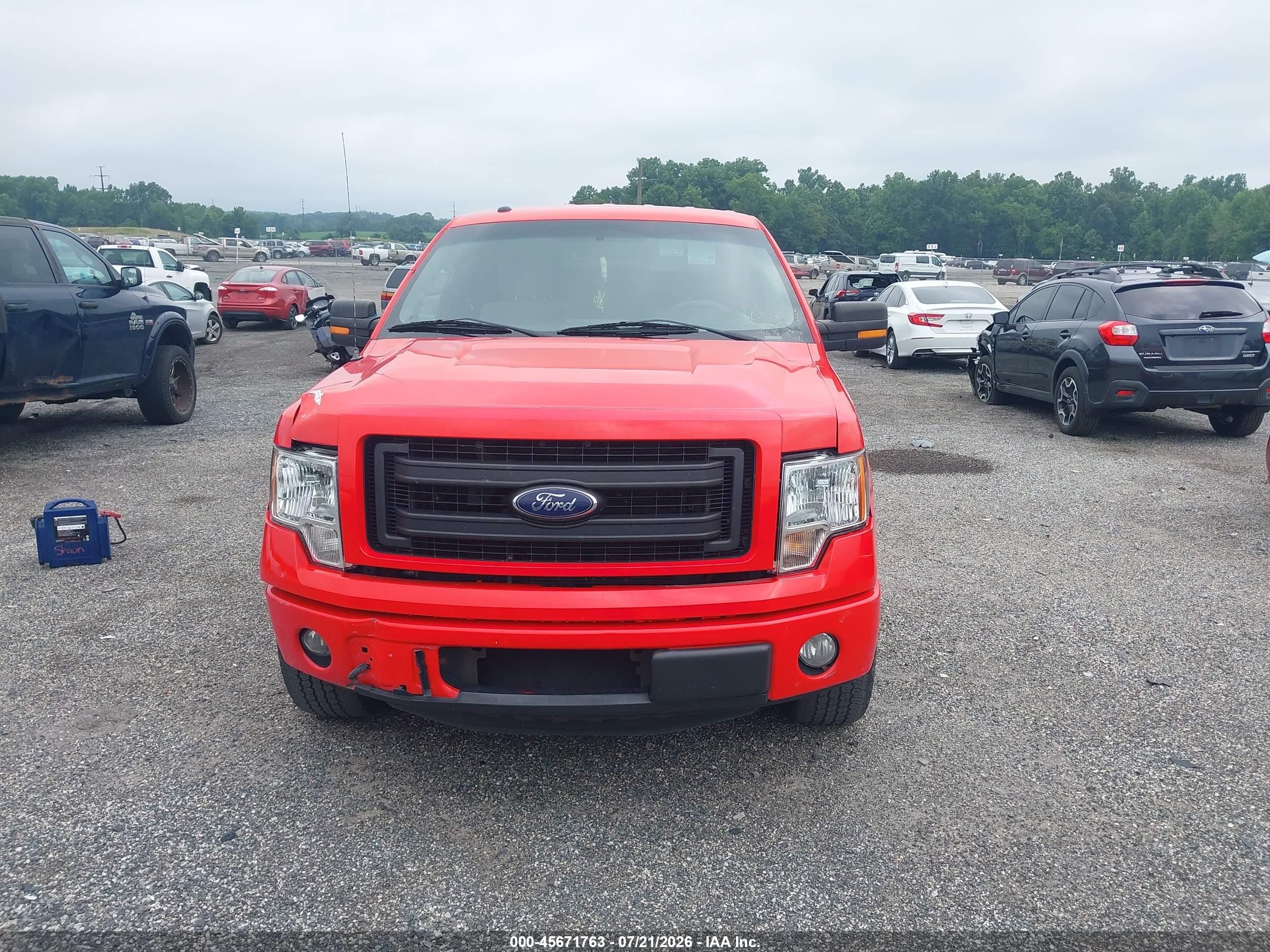 2014 Ford F-150 Stx Red vin: 1FTFX1CF9EFB57817