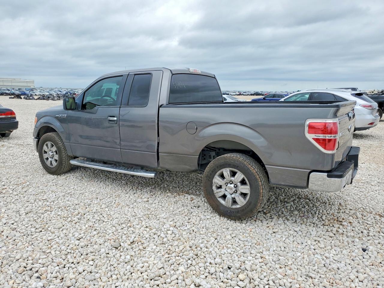 2011 Ford F150 Super Cab Gray vin: 1FTFX1CFXBFB81152