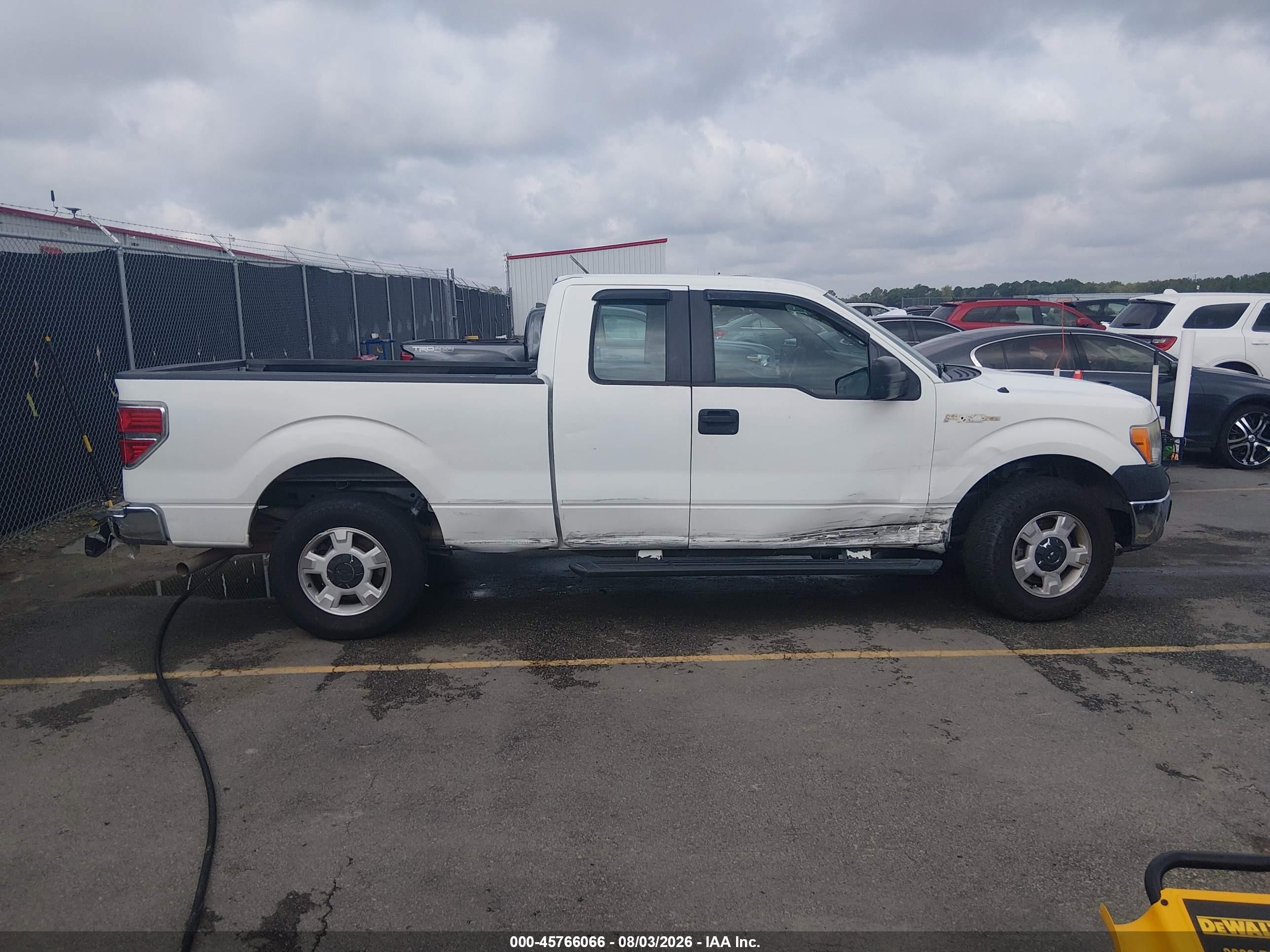 2012 Ford F-150 Xl Белый vin: 1FTFX1CFXCFA59683
