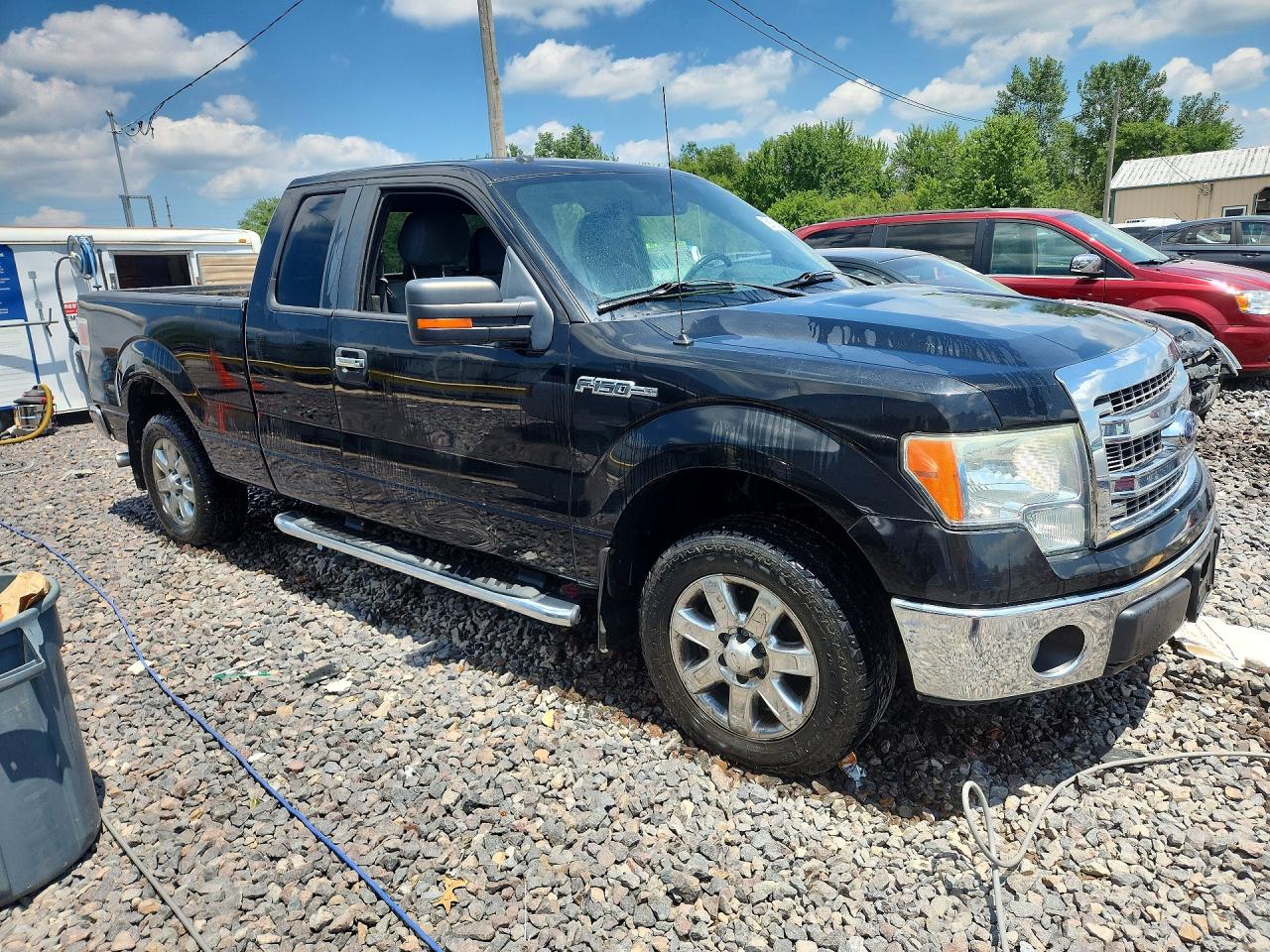 2013 Ford F150 Super Cab Black vin: 1FTFX1CFXDFA79577