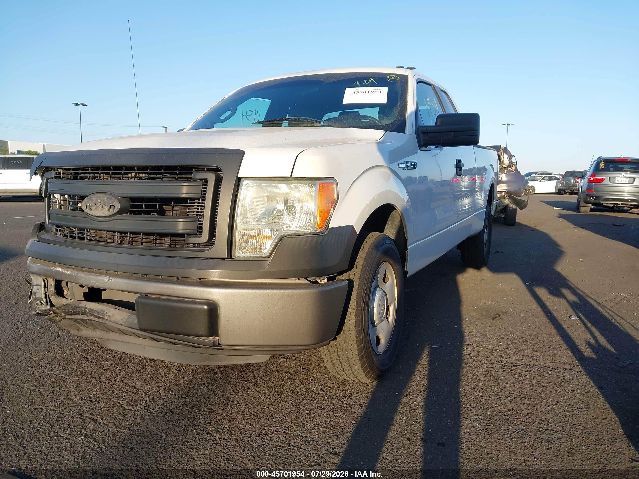 2013 Ford F-150 Xl White vin: 1FTFX1CFXDFB54195