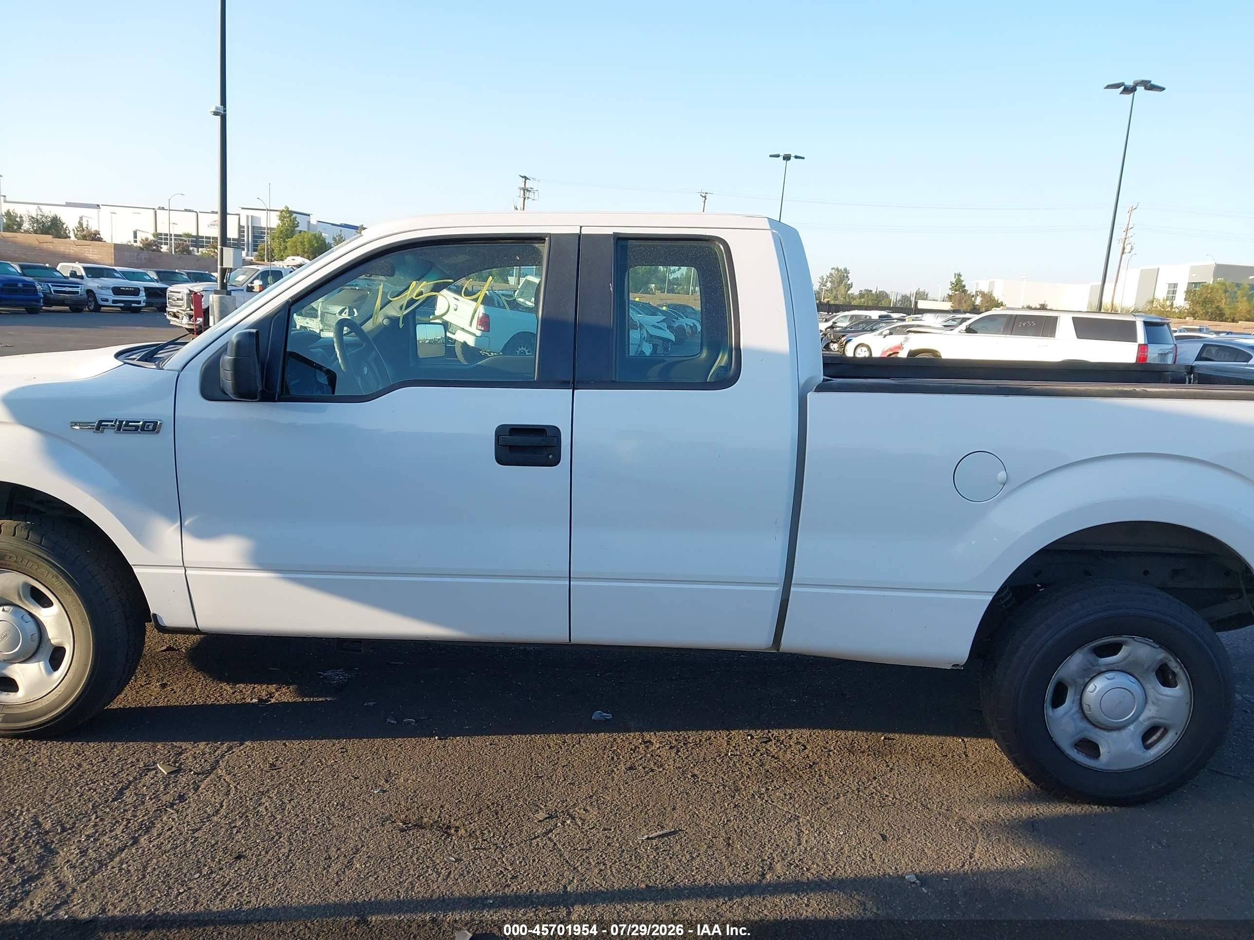 2013 Ford F-150 Xl White vin: 1FTFX1CFXDFB54195