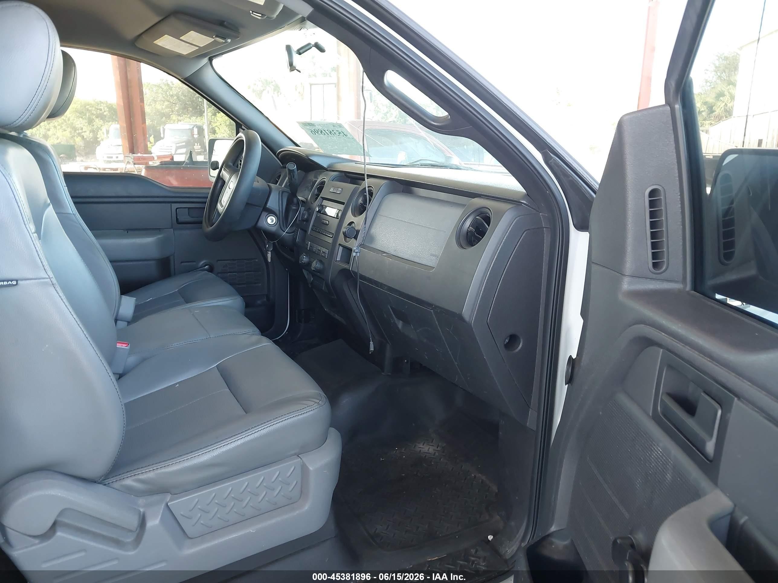 2013 Ford F-150 Xl White vin: 1FTFX1CFXDKE08981