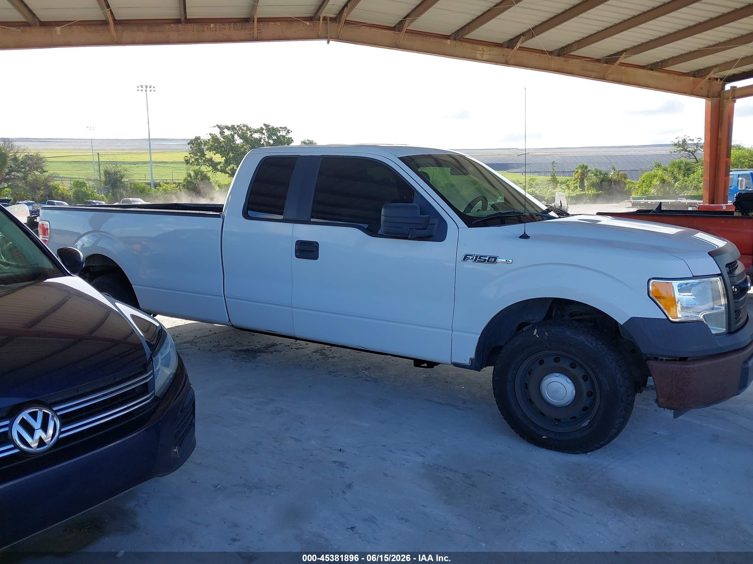 2013 Ford F-150 Xl White vin: 1FTFX1CFXDKE08981