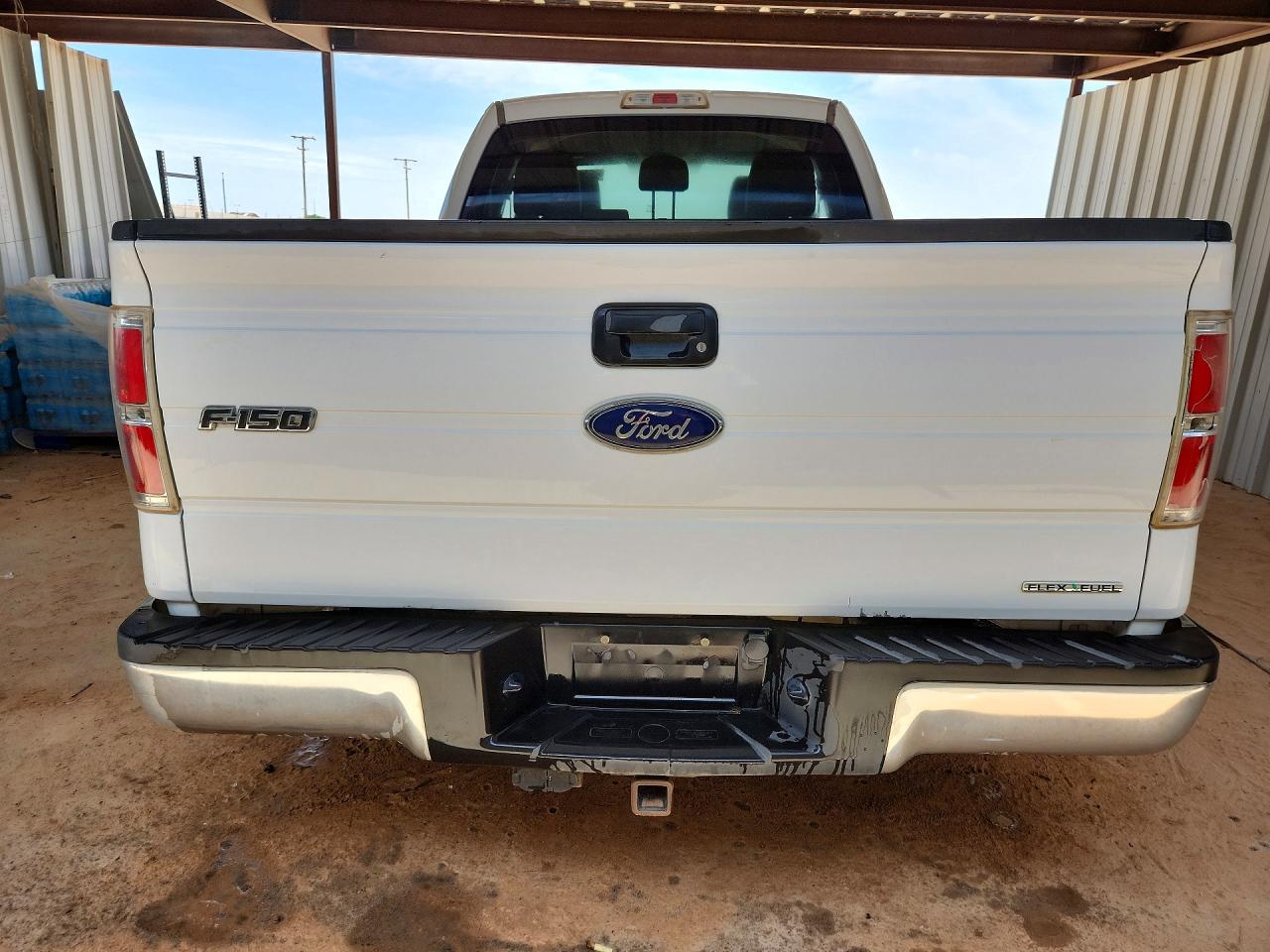 2014 Ford F150 Super Cab White vin: 1FTFX1CFXEFC51706