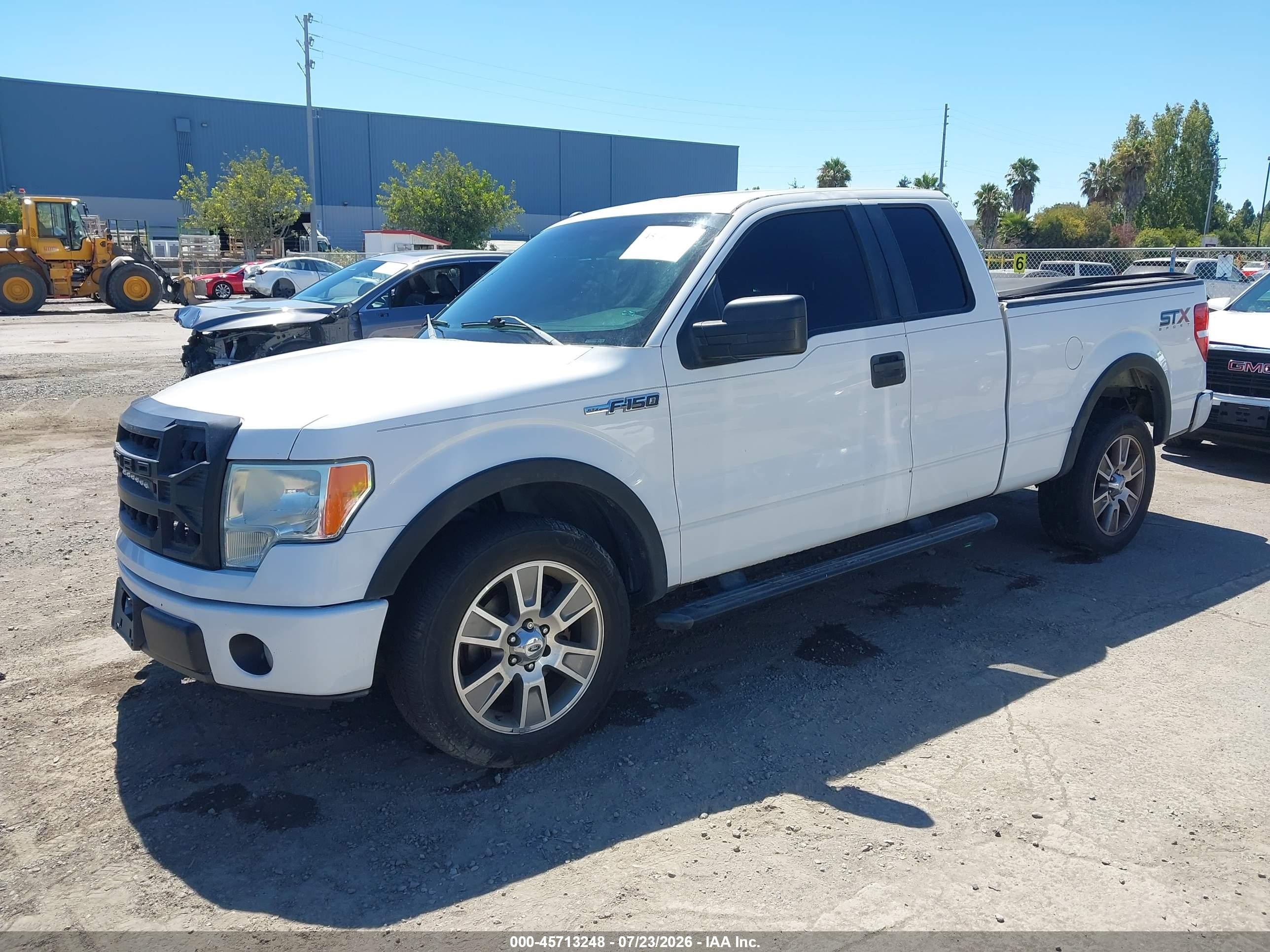 2014 Ford F-150 Stx White vin: 1FTFX1CFXEKE32991