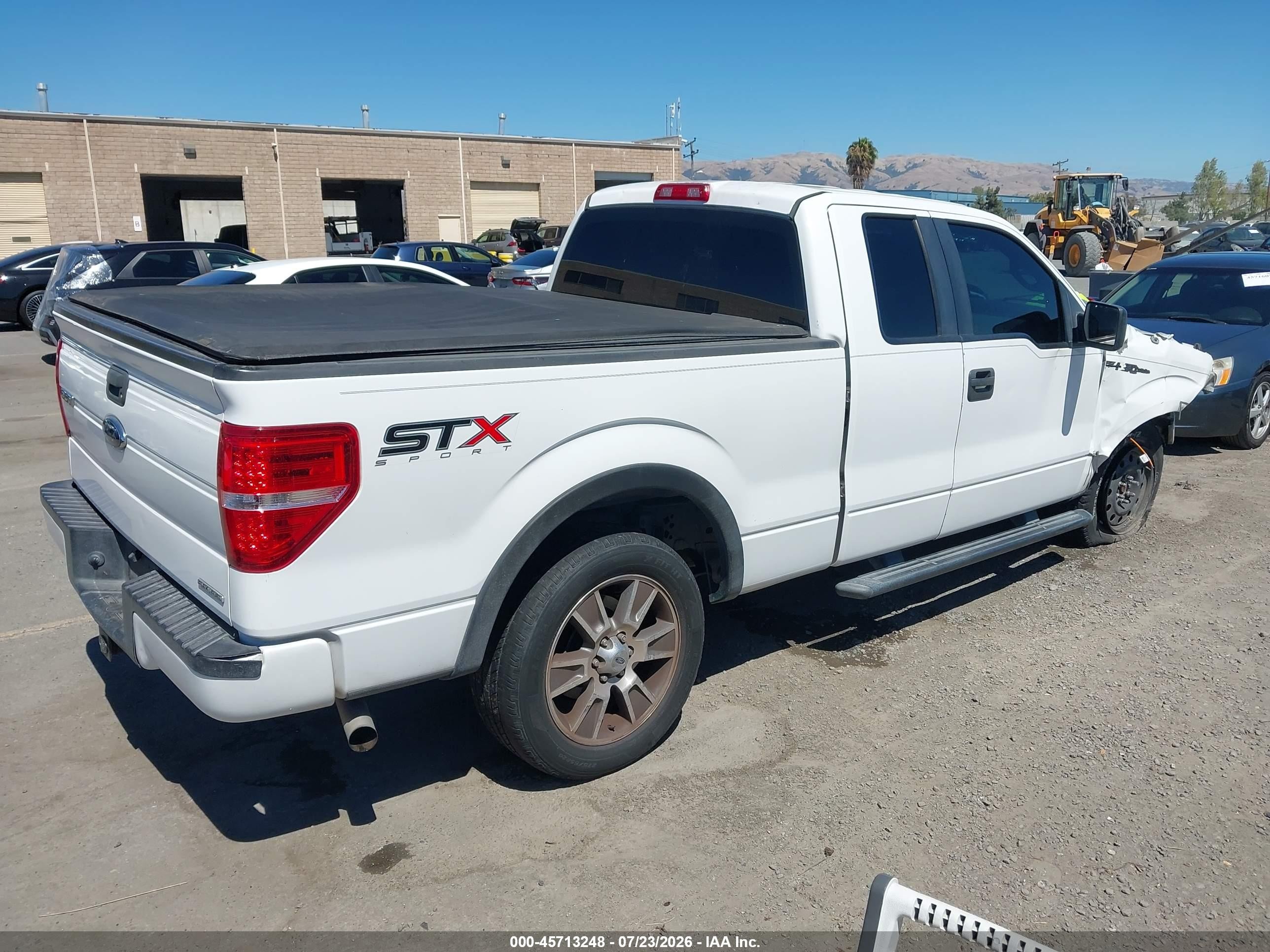 2014 Ford F-150 Stx White vin: 1FTFX1CFXEKE32991