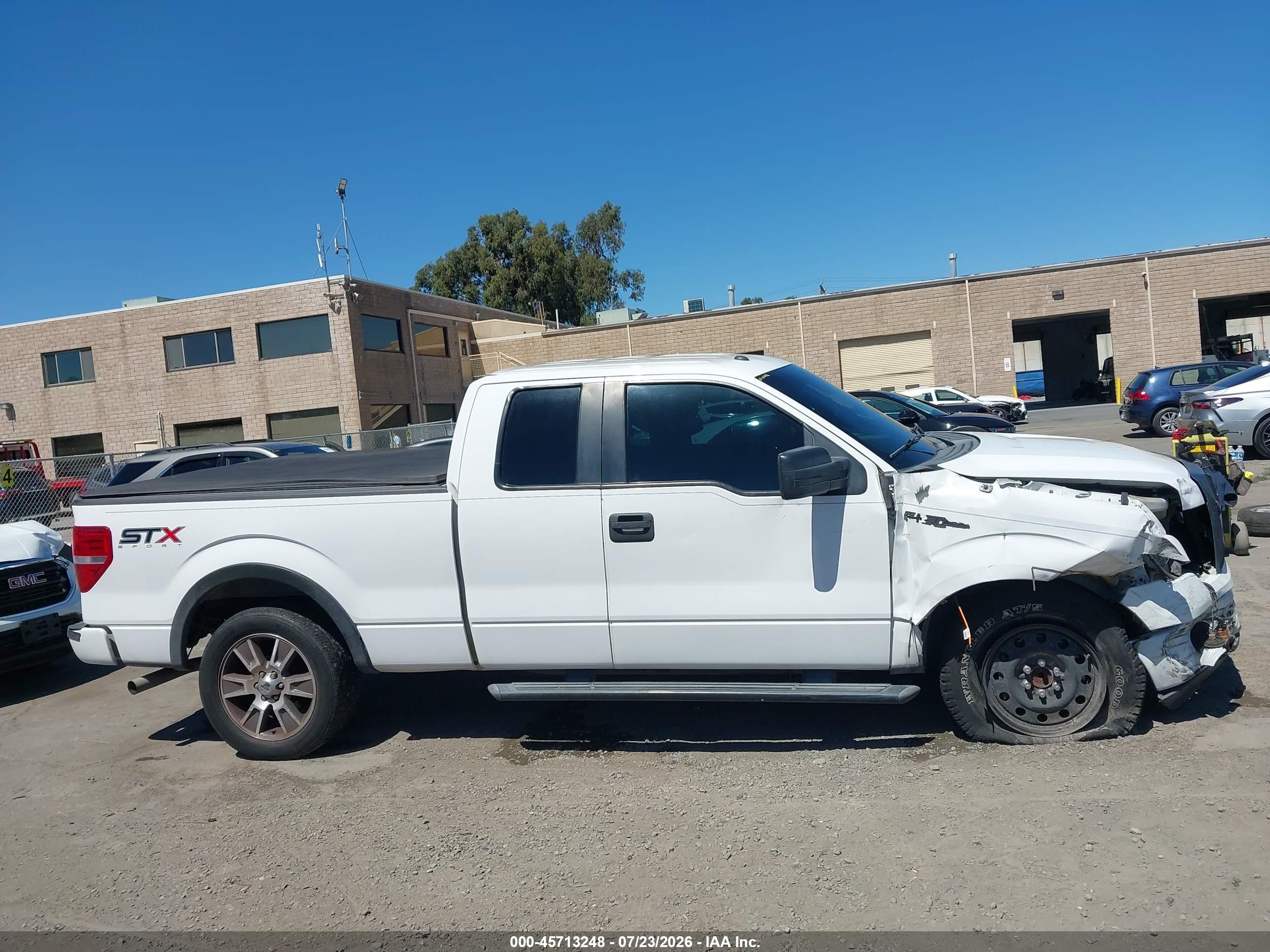 2014 Ford F-150 Stx White vin: 1FTFX1CFXEKE32991