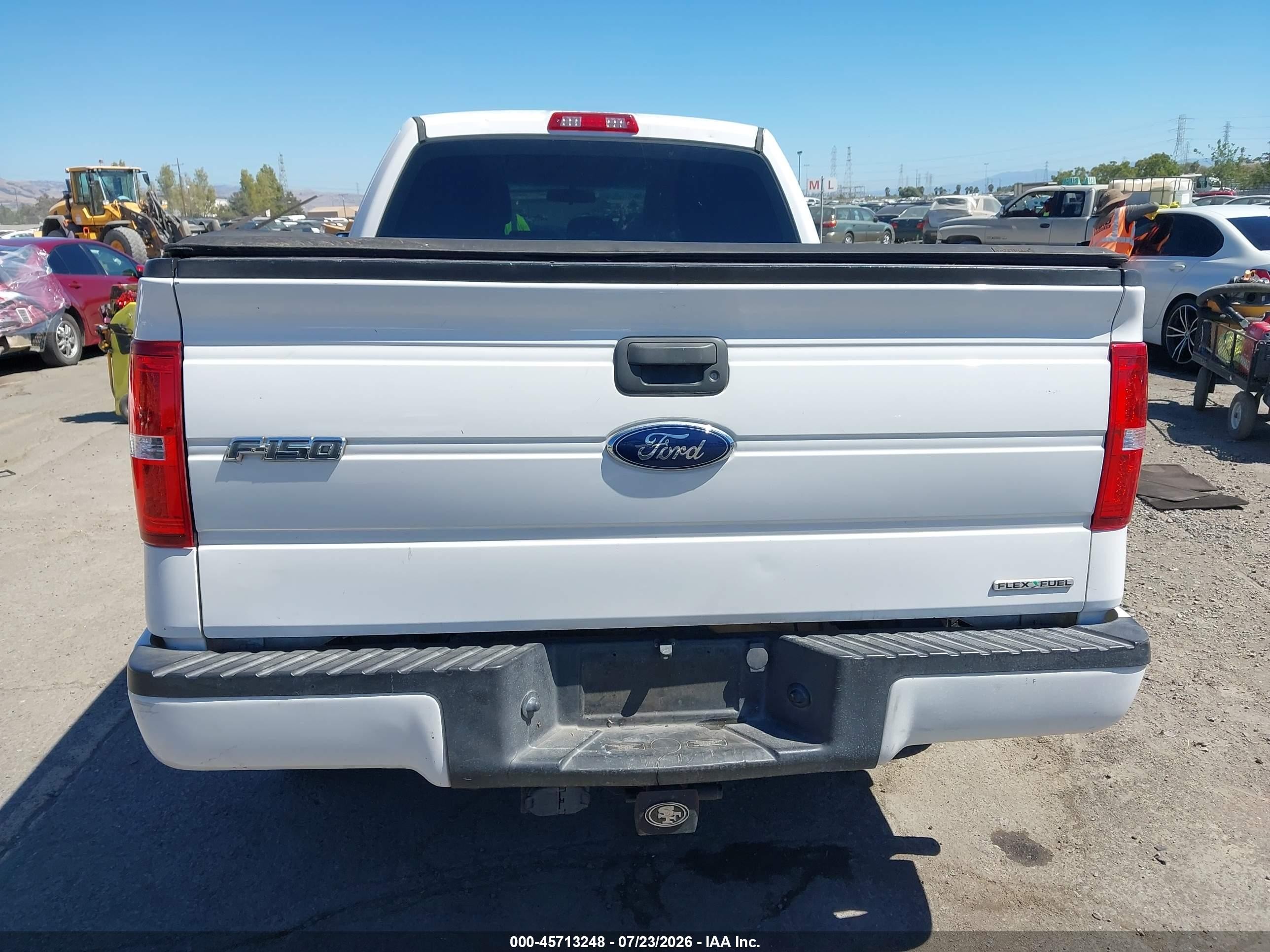2014 Ford F-150 Stx White vin: 1FTFX1CFXEKE32991