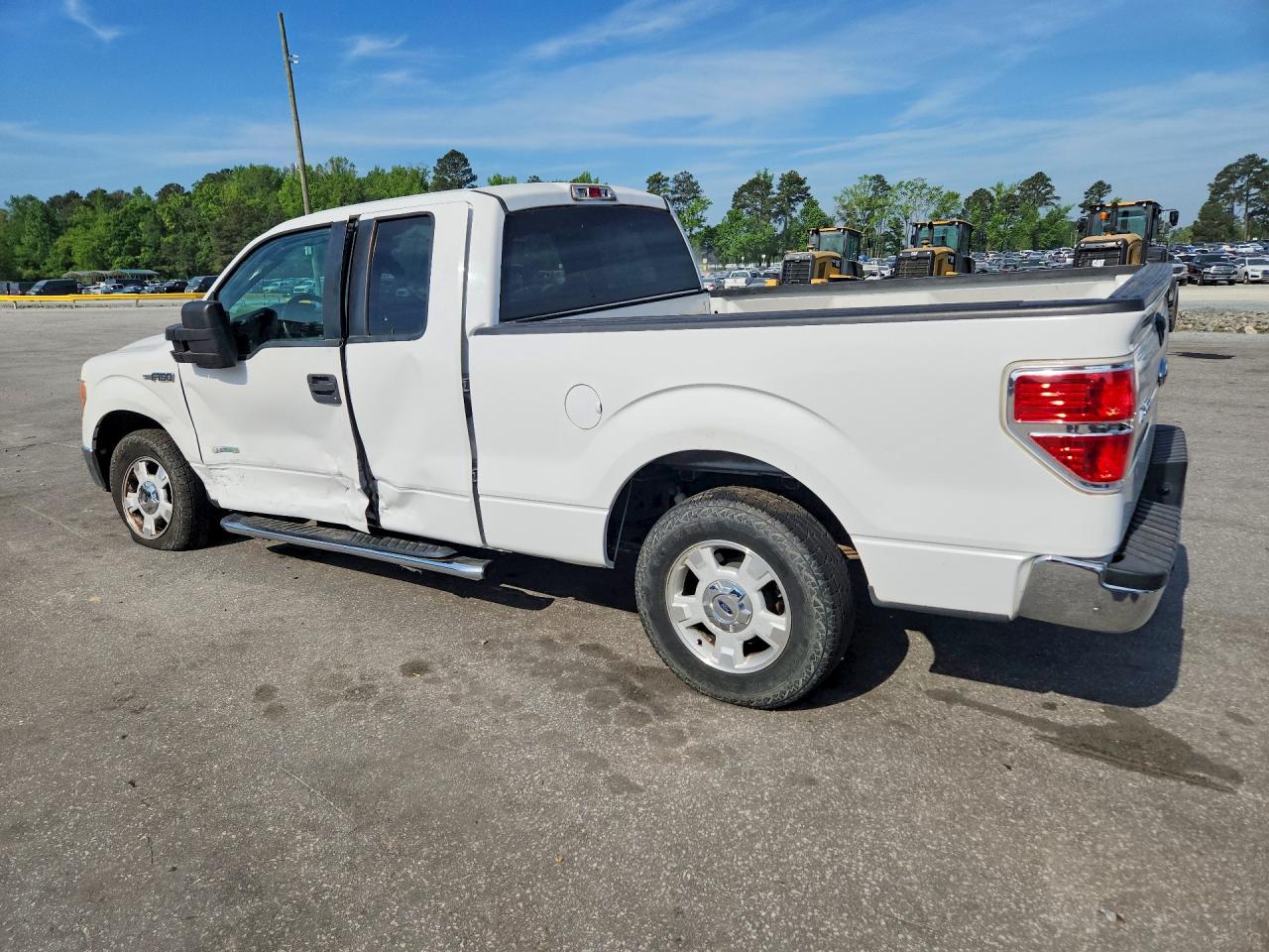 2011 Ford F150 Super Cab White vin: 1FTFX1CT0BFC59346