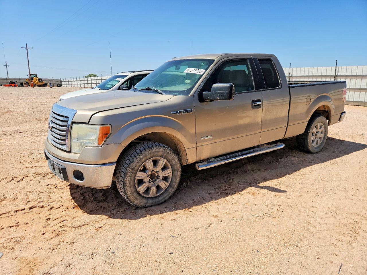 2012 Ford F150 Super Cab Gold vin: 1FTFX1CT0CFB72497