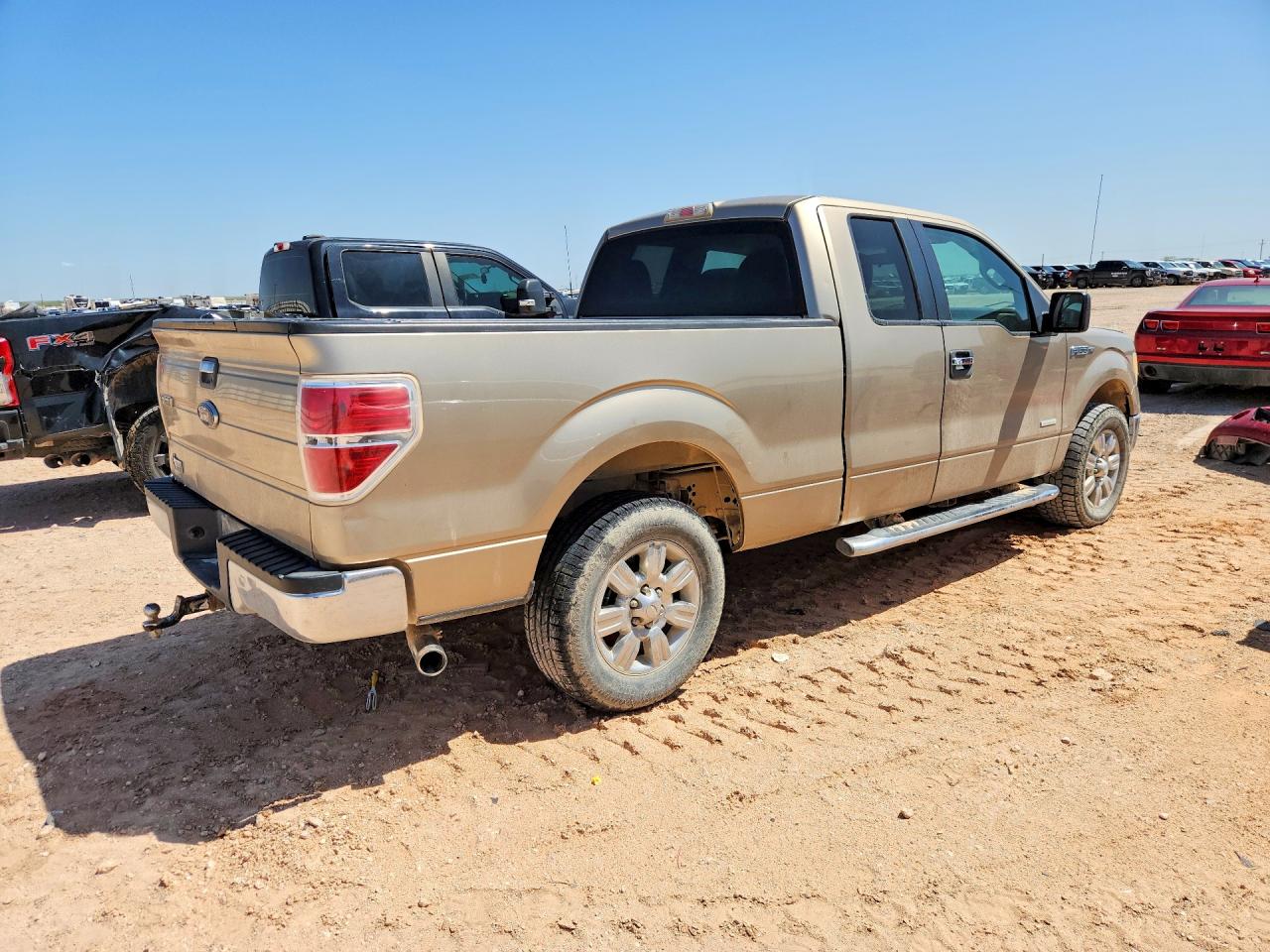 2012 Ford F150 Super Cab Gold vin: 1FTFX1CT0CFB72497