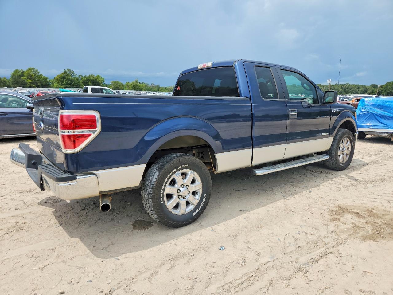 2013 Ford F150 Super Cab Blue vin: 1FTFX1CT0DFA09303