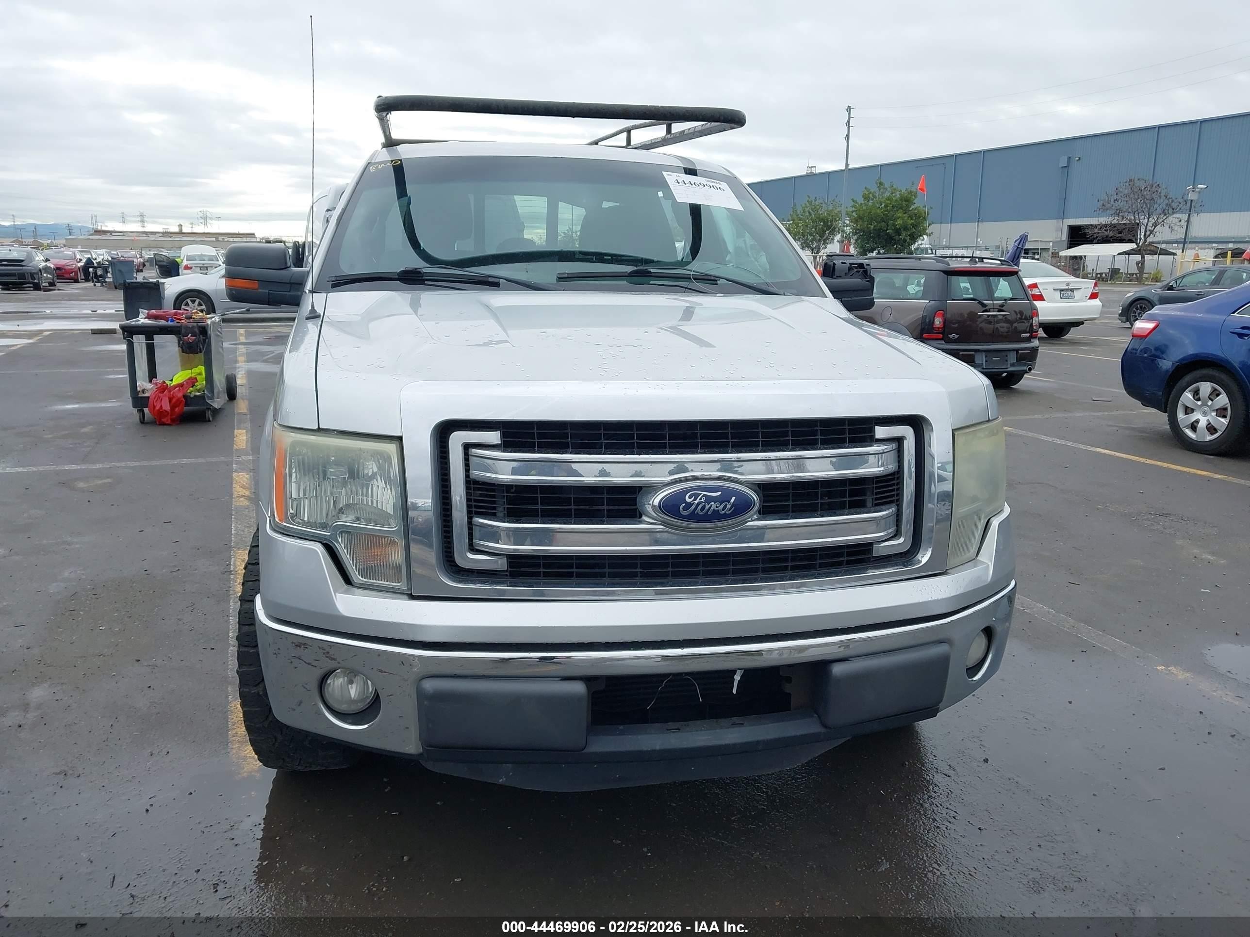 2013 Ford F150 Super Cab Silver vin: 1FTFX1CT1DFB23715