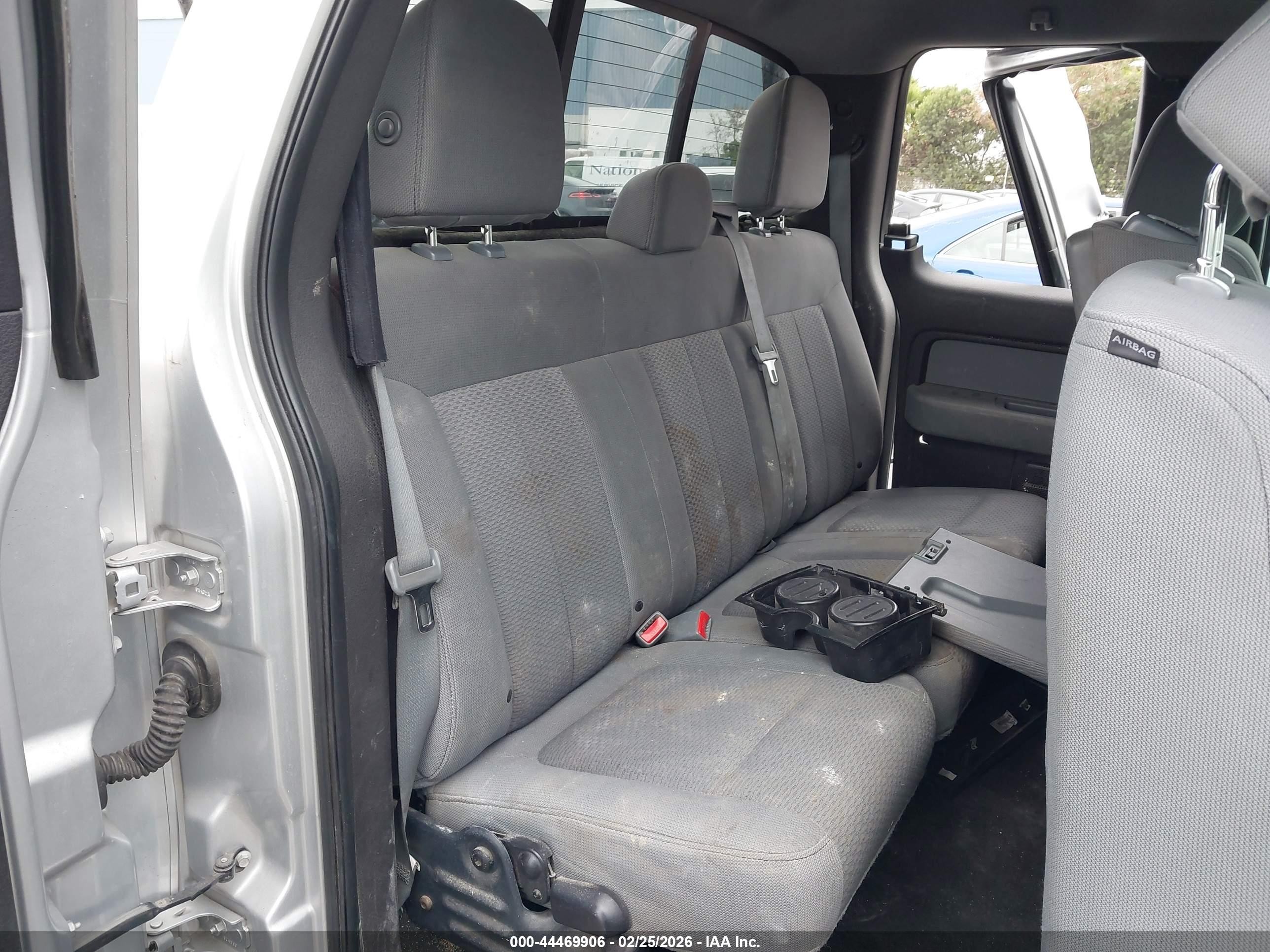 2013 Ford F150 Super Cab Silver vin: 1FTFX1CT1DFB23715