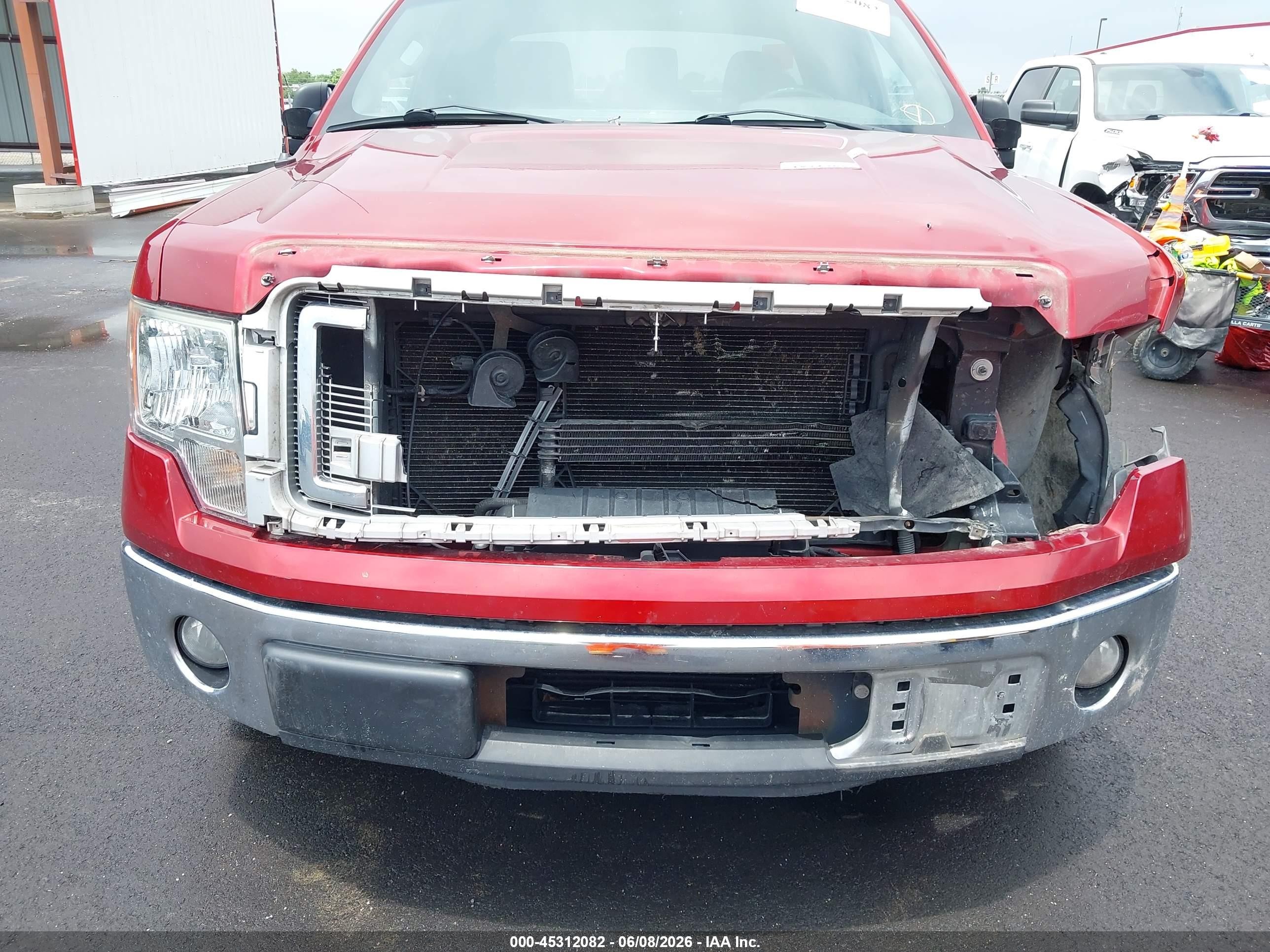2013 Ford F-150 Xlt Red vin: 1FTFX1CT1DFB66998