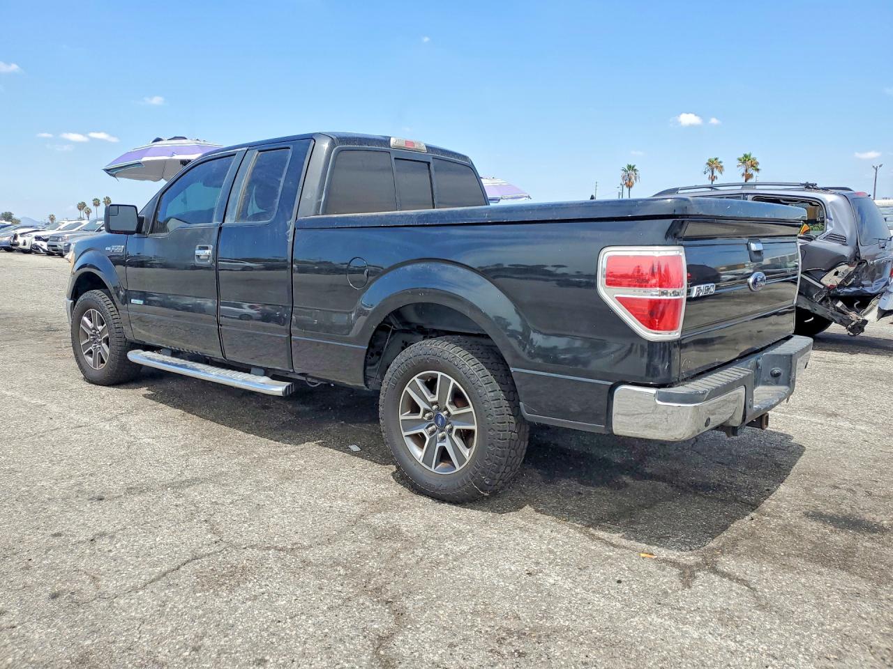 2011 Ford F150 Super Cab Black vin: 1FTFX1CT4BFB03309