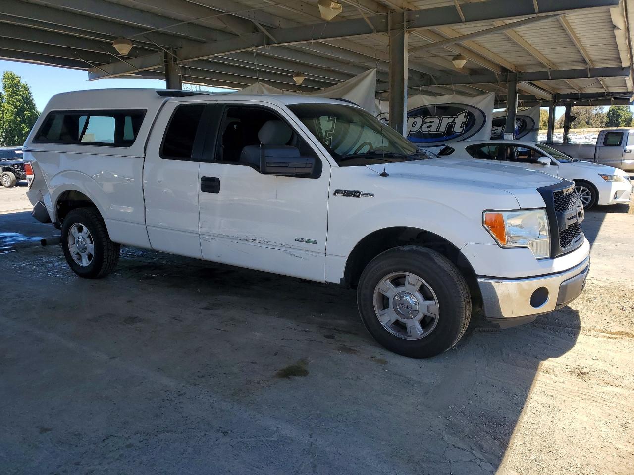 2012 Ford F150 Super Cab White vin: 1FTFX1CT7CFD01495