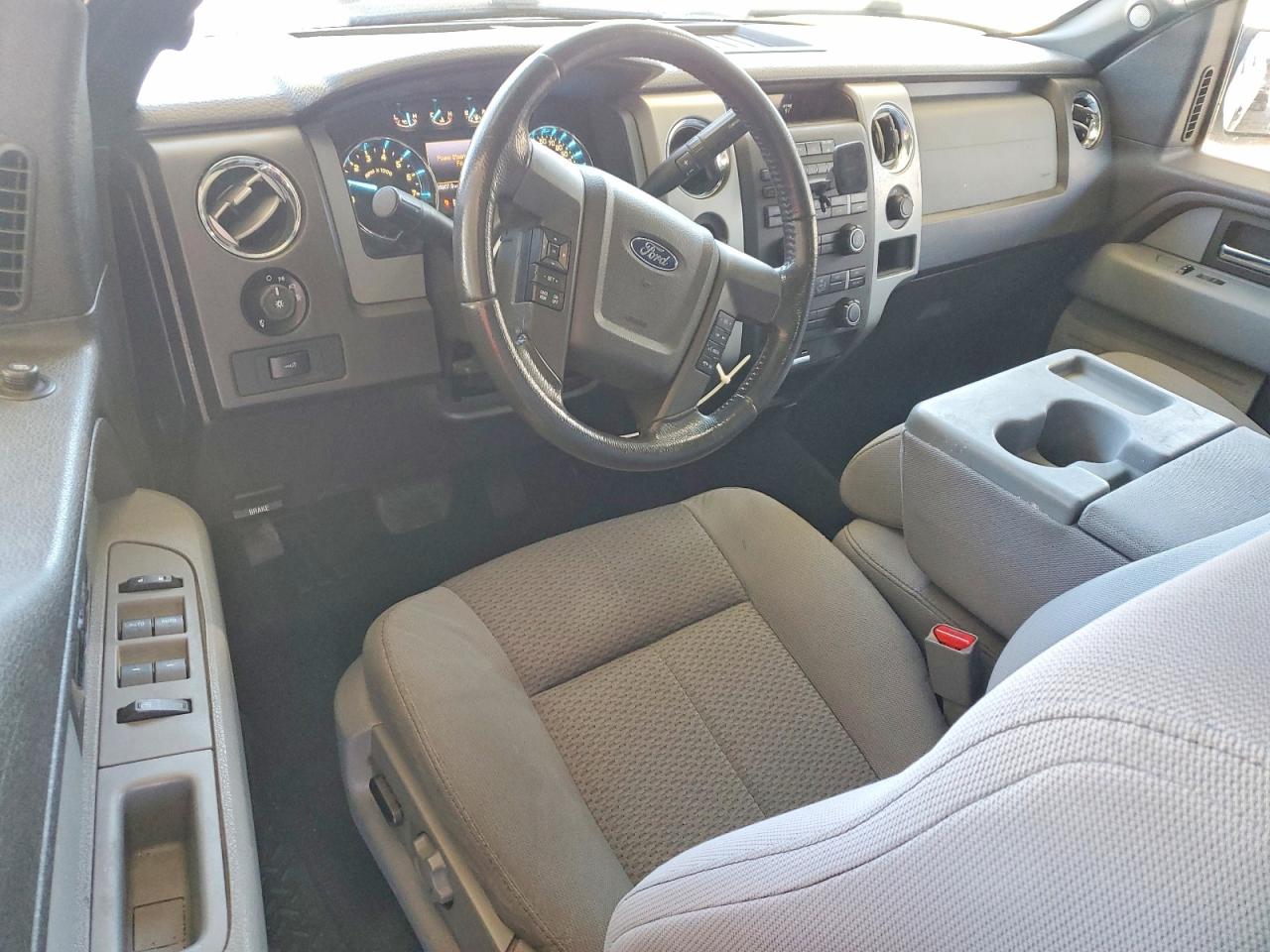 2012 Ford F150 Super Cab White vin: 1FTFX1CT7CFD01495