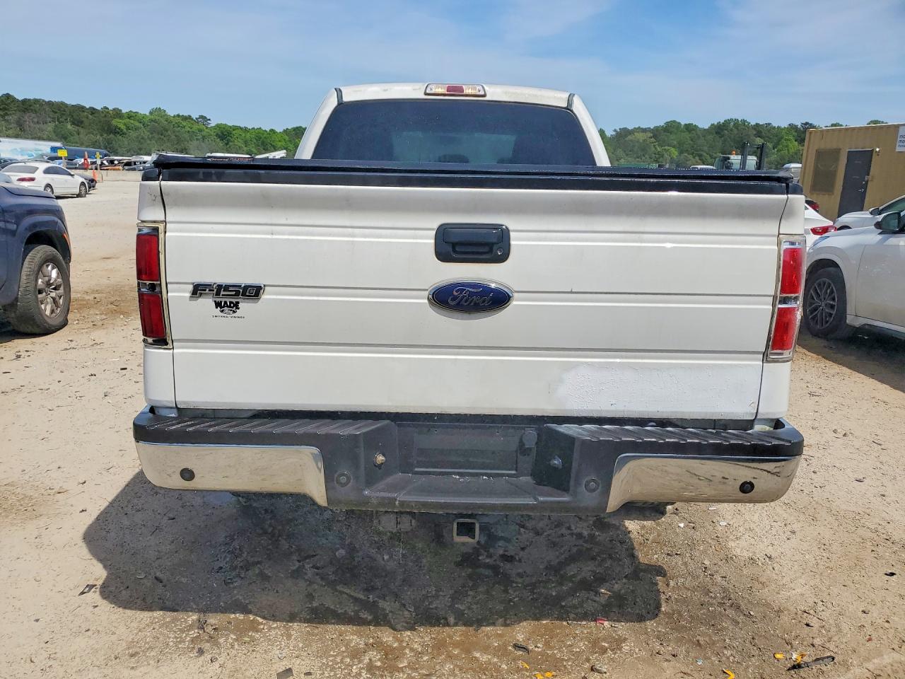 2013 Ford F150 Super Cab White vin: 1FTFX1CT7DKF32955