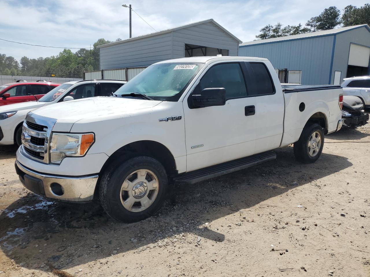 2013 Ford F150 Super Cab White vin: 1FTFX1CT7DKF32955 Damage: Left Front Fender, Heavy Scratch, 1/2 To 1 Inch