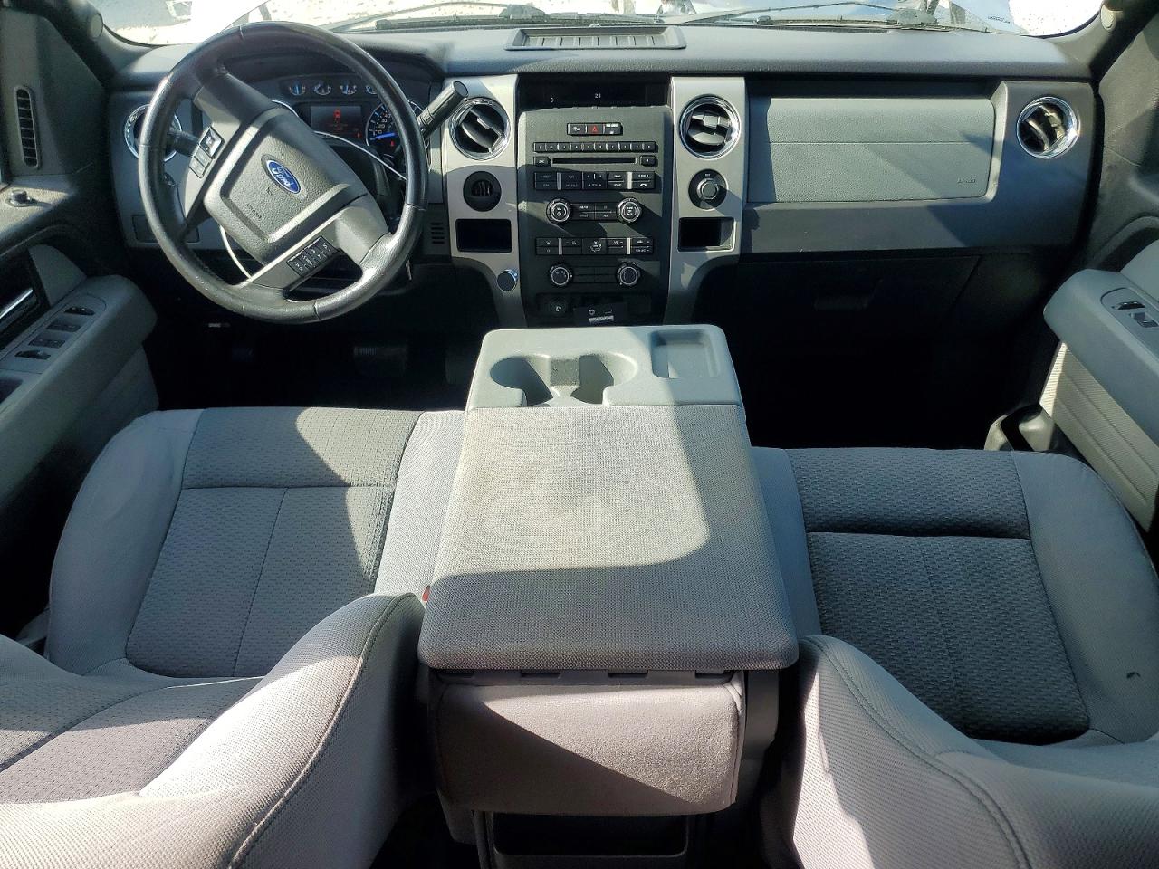2012 Ford F150 Super Cab Silver vin: 1FTFX1CT8CFA85219